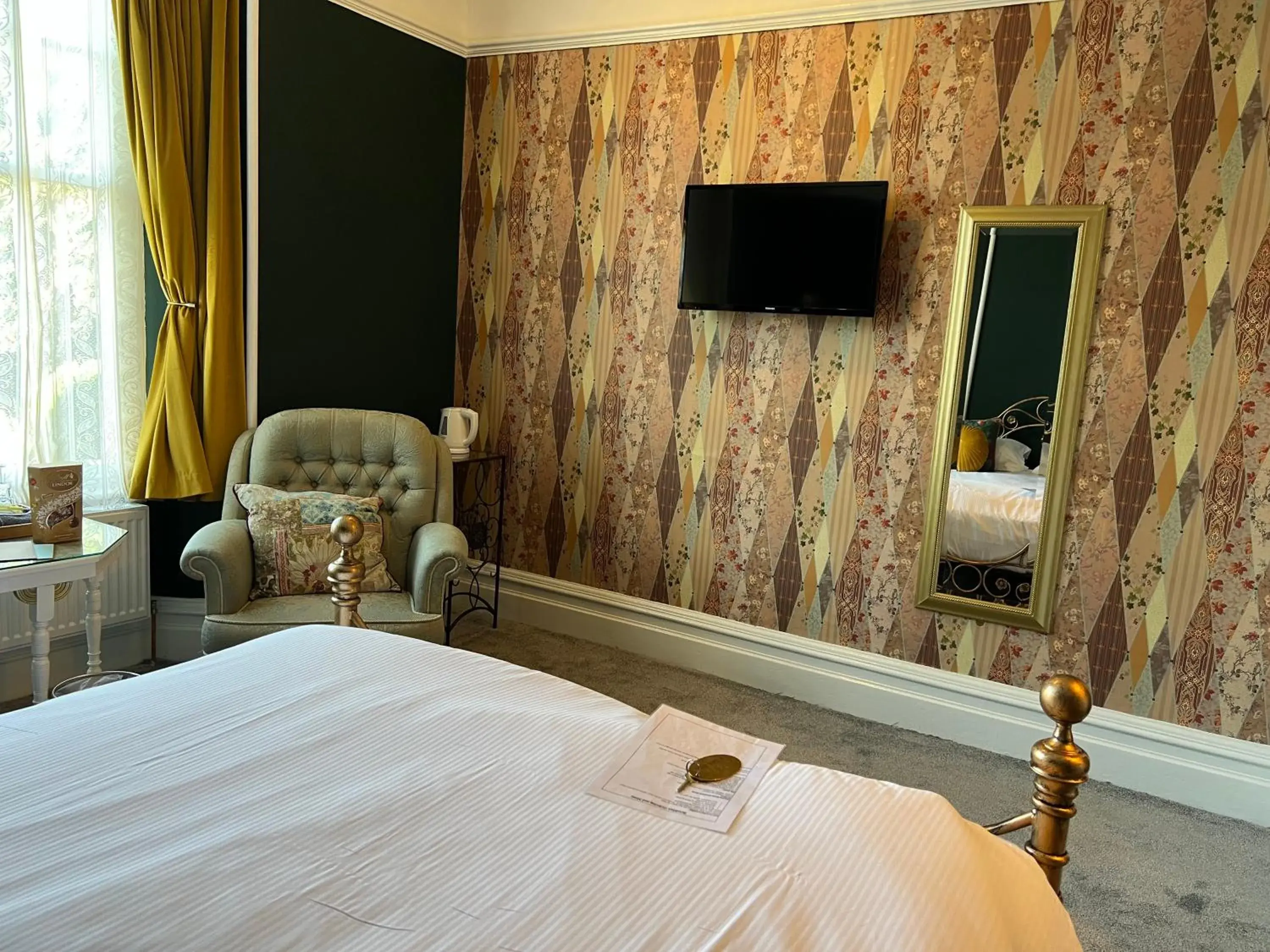 Bedroom, Bed in Kirkwood Guest House Bedroom, Bed in Kirkwood Guest House