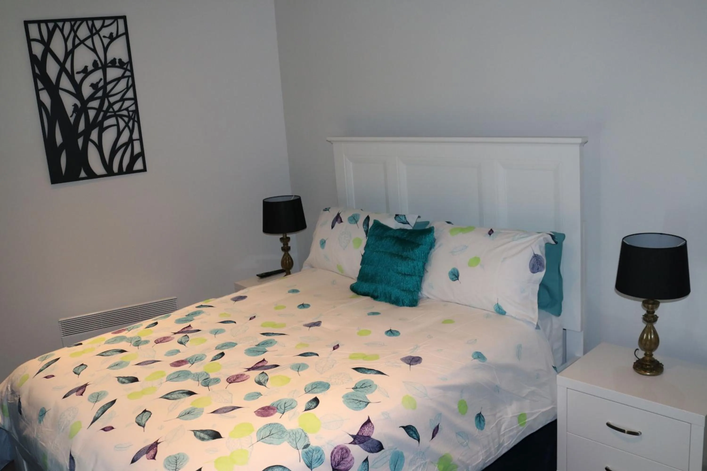 Bed in 130 At The Waves
