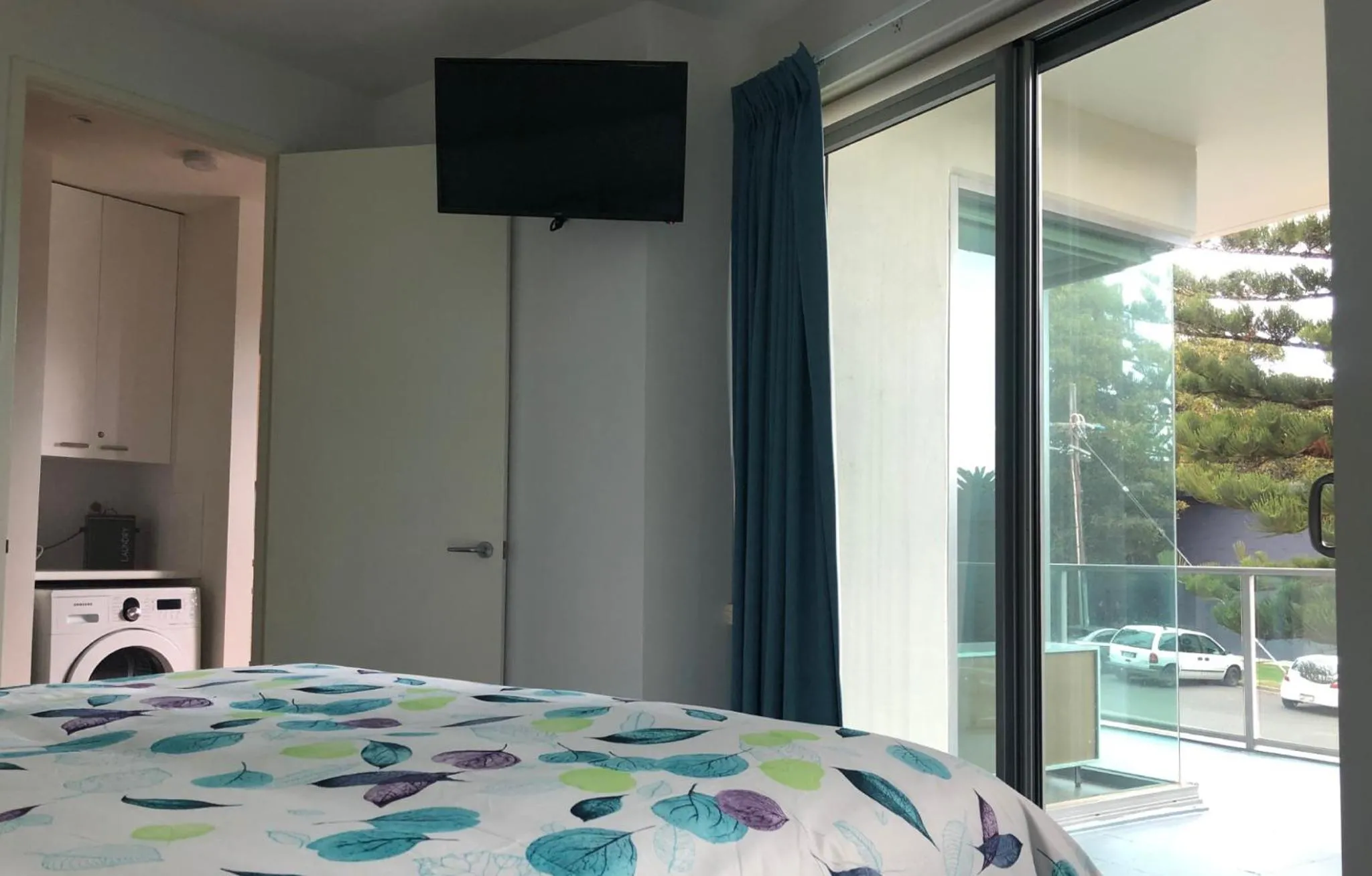 TV and multimedia, Bed in 130 At The Waves