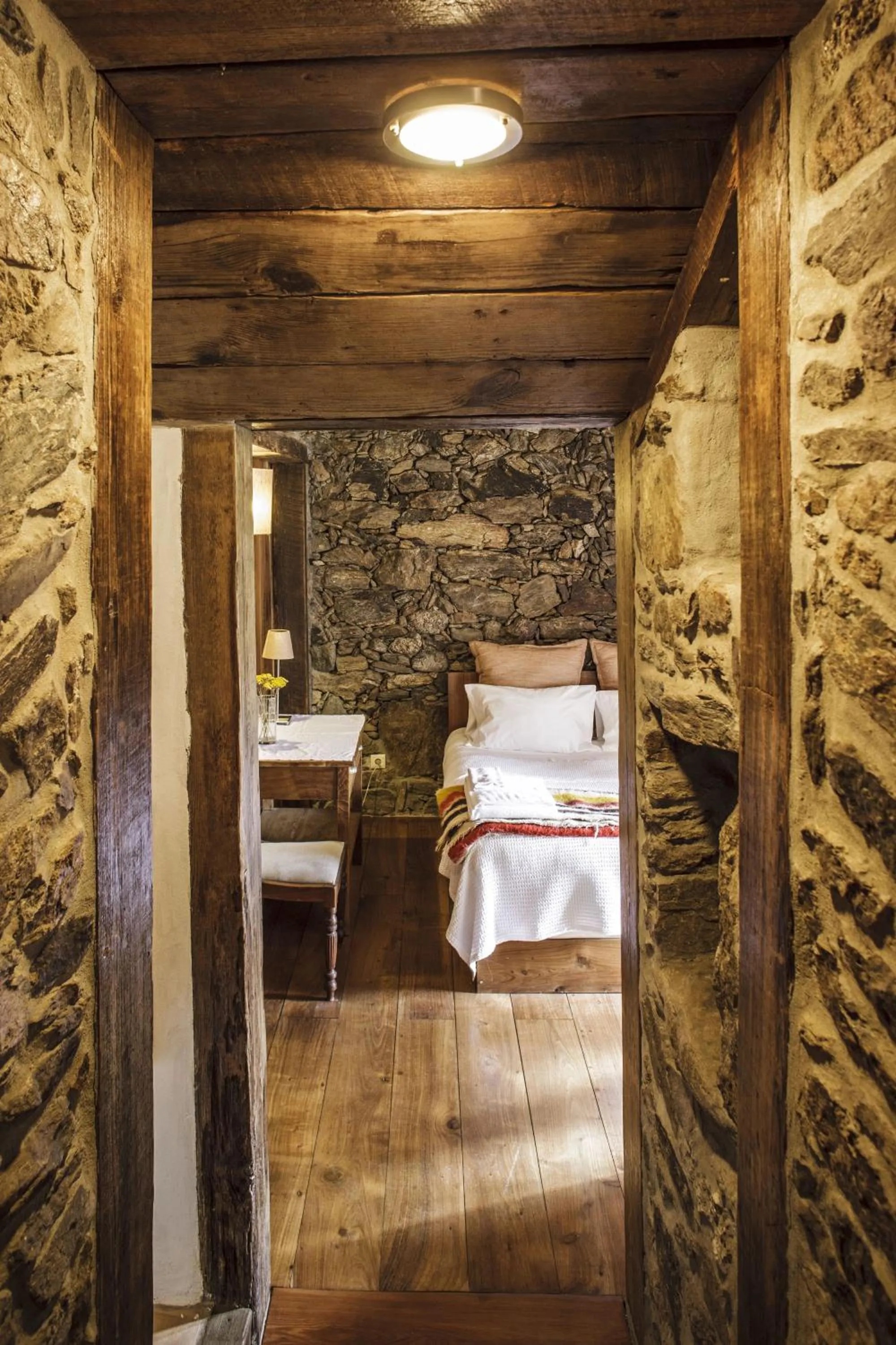 Decorative detail, Bed in Quinta do Rapozinho