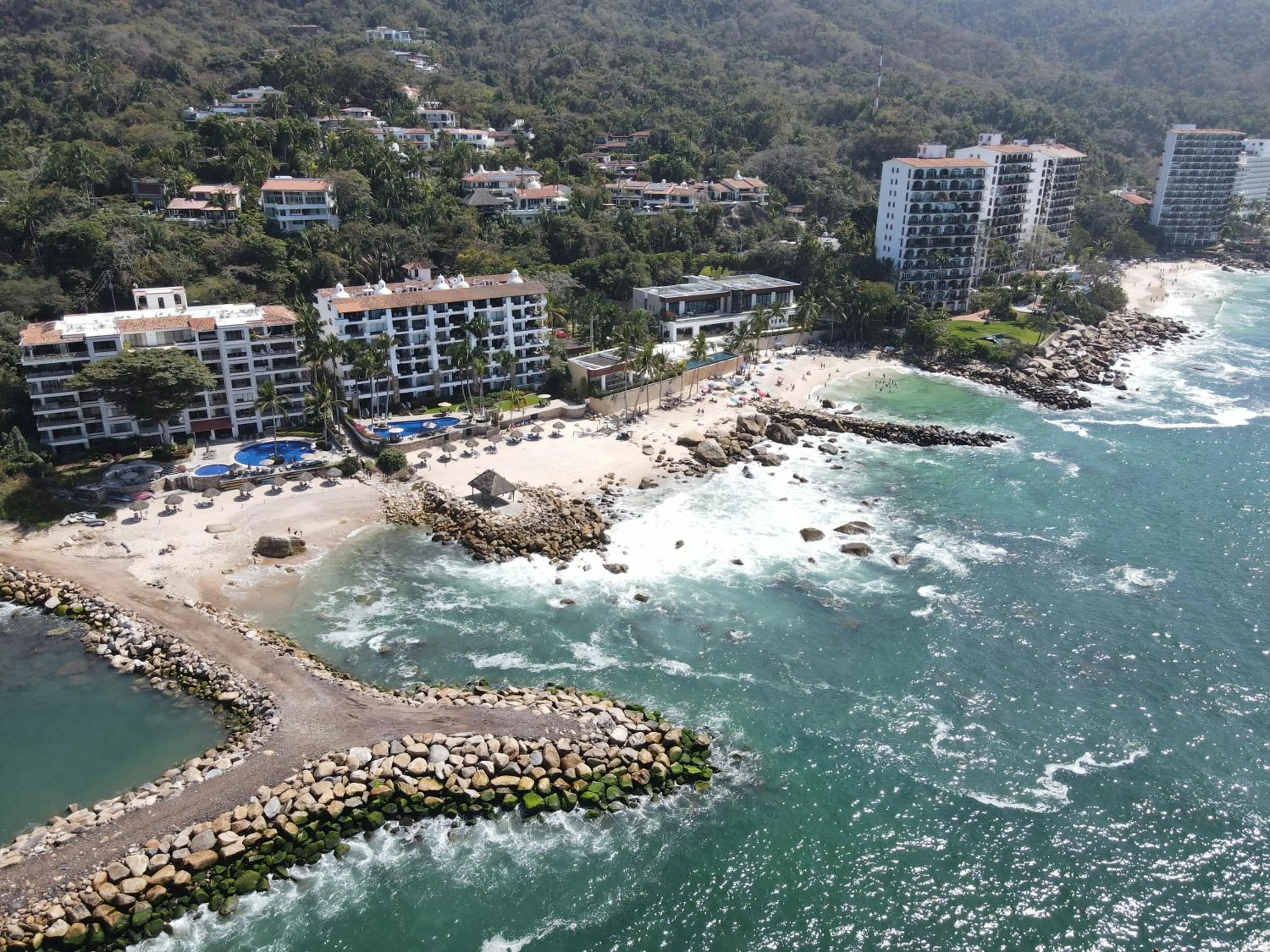 Property building in Ocean Front, 3 bedroom, 3 bathroom, Casa Natalia, Playa Esmeralda