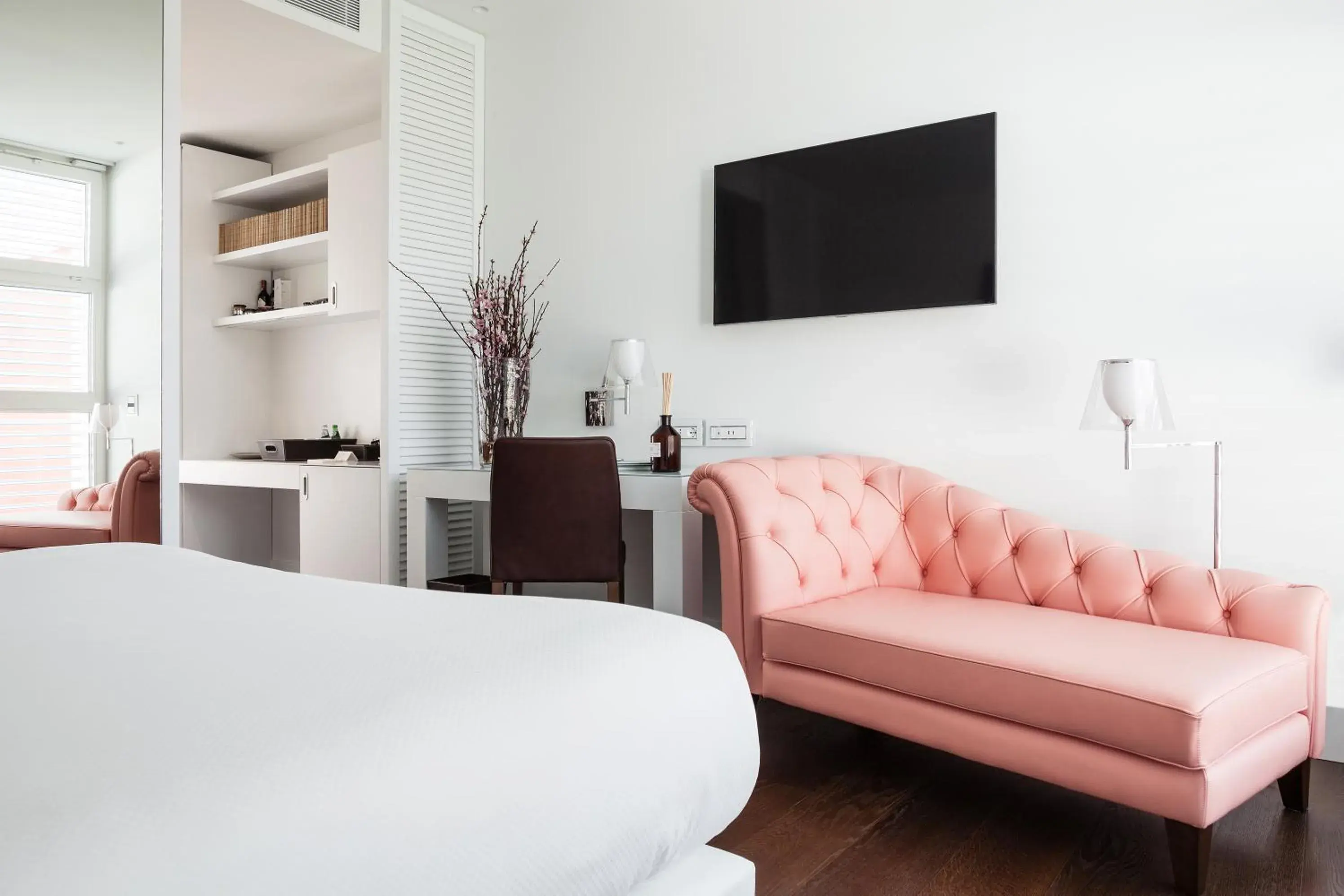 Bed in Magna Pars l'Hotel à Parfum, Small Luxury Hotels of the World Bed in Magna Pars l'Hotel à Parfum, Small Luxury Hotels of the World