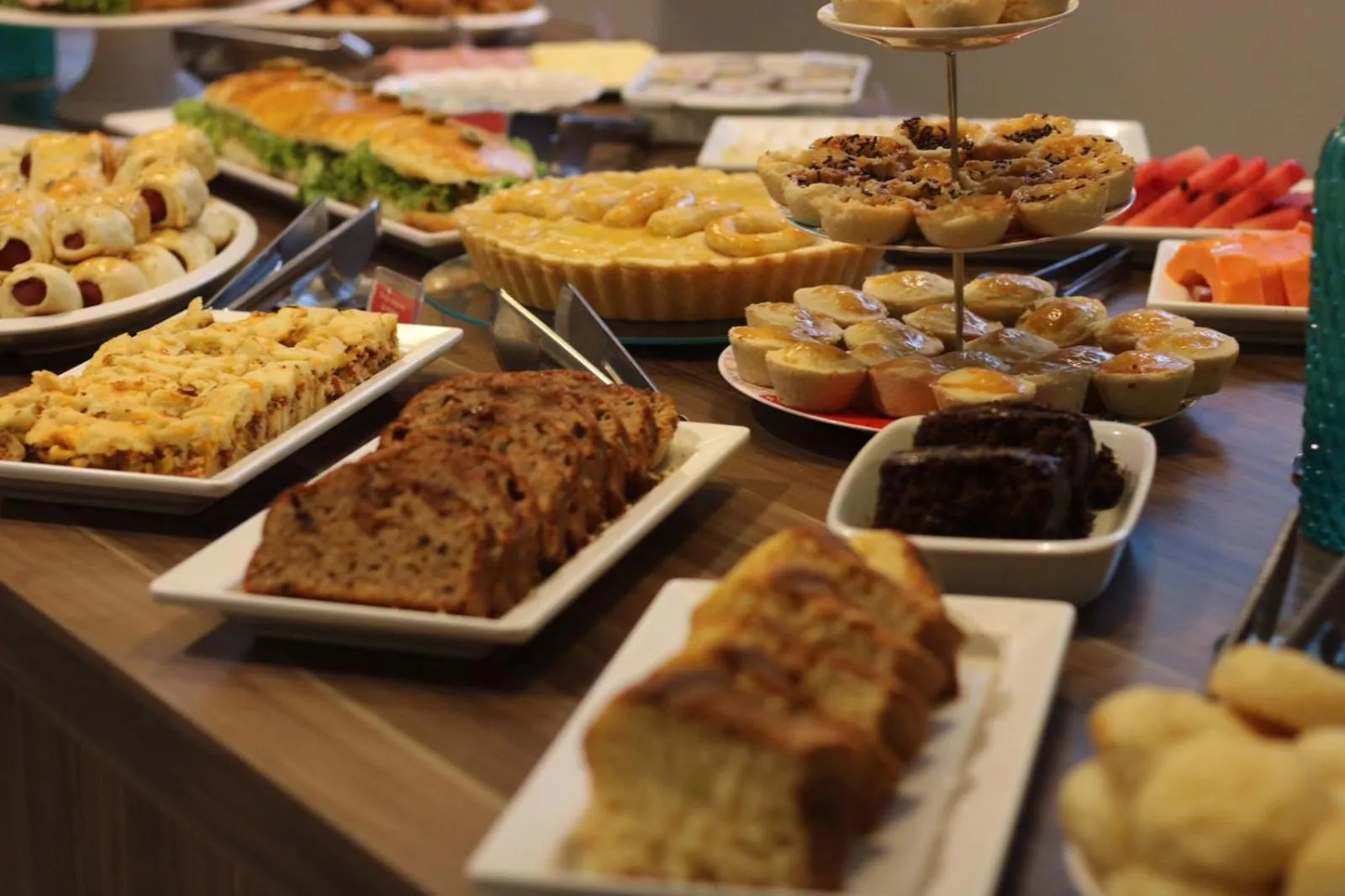 Buffet breakfast in Onix Hotel Aeroporto