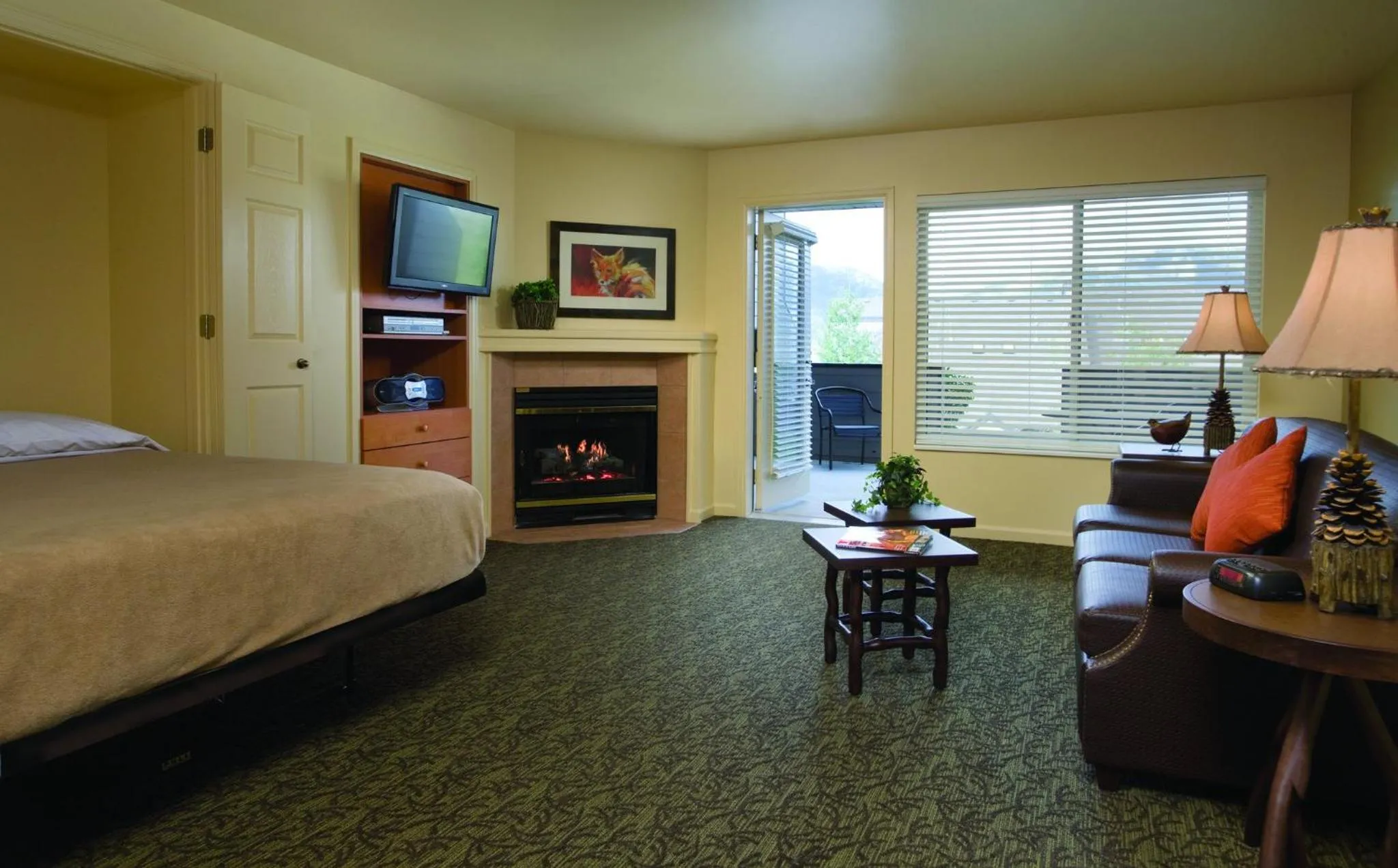 Photo of the whole room, Bed in WorldMark Wolf Creek