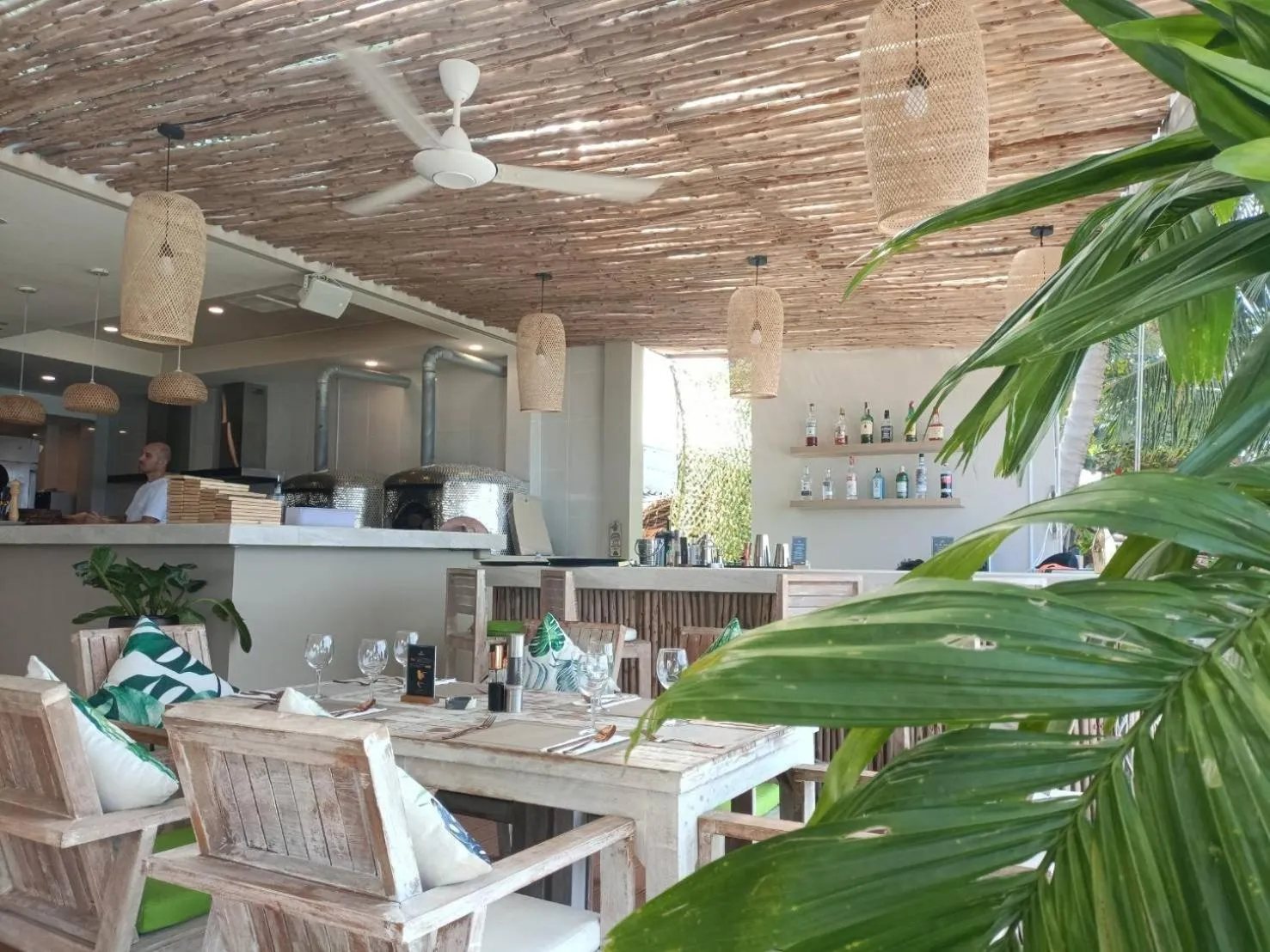 Restaurant/places to eat in March Samui Resort