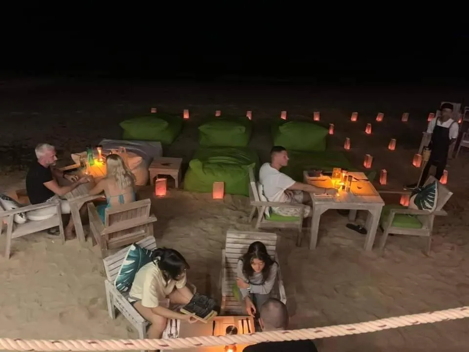 Restaurant/places to eat in March Samui Resort