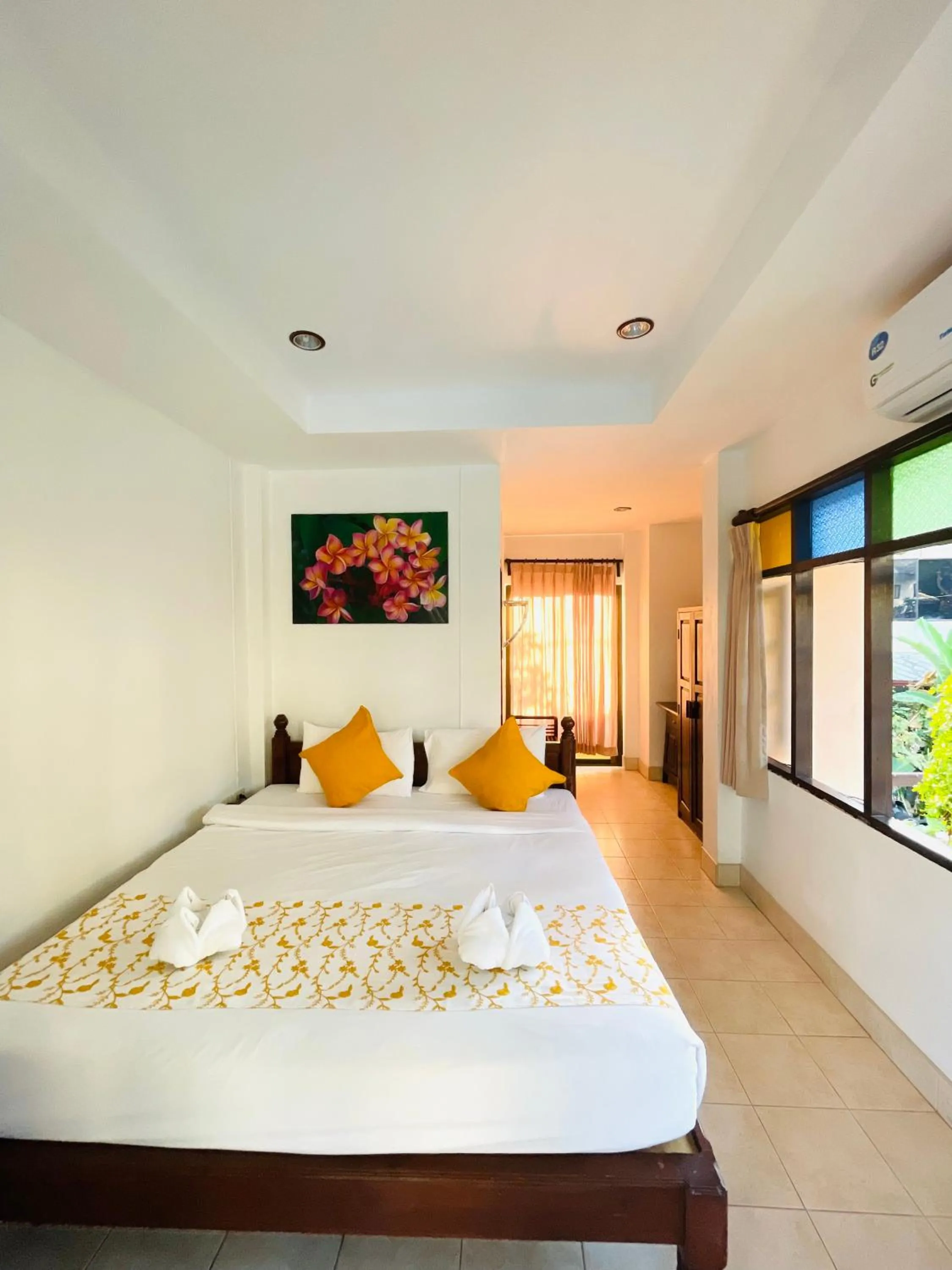 Bed in Meewaya Hotel