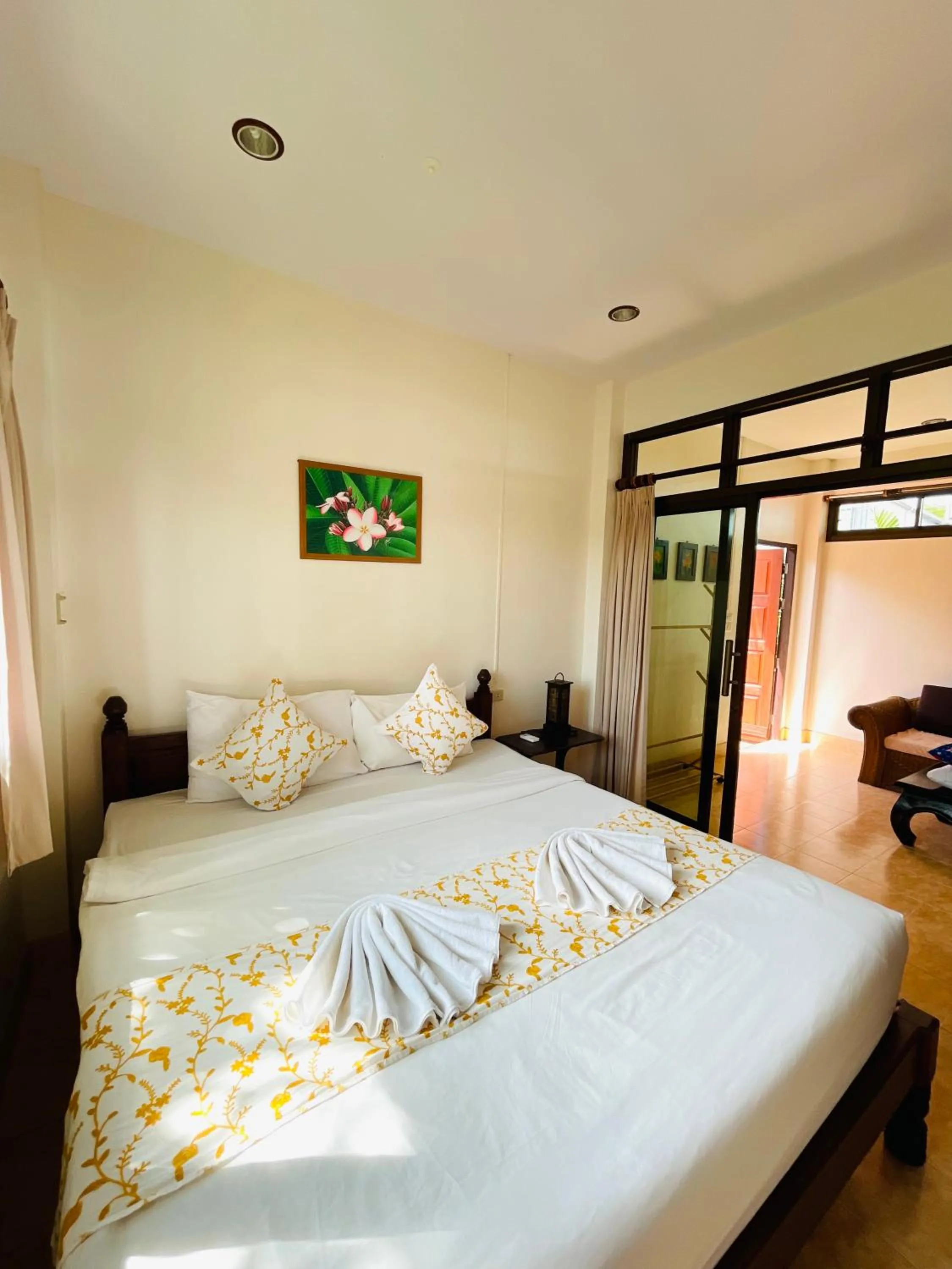 Bed in Meewaya Hotel