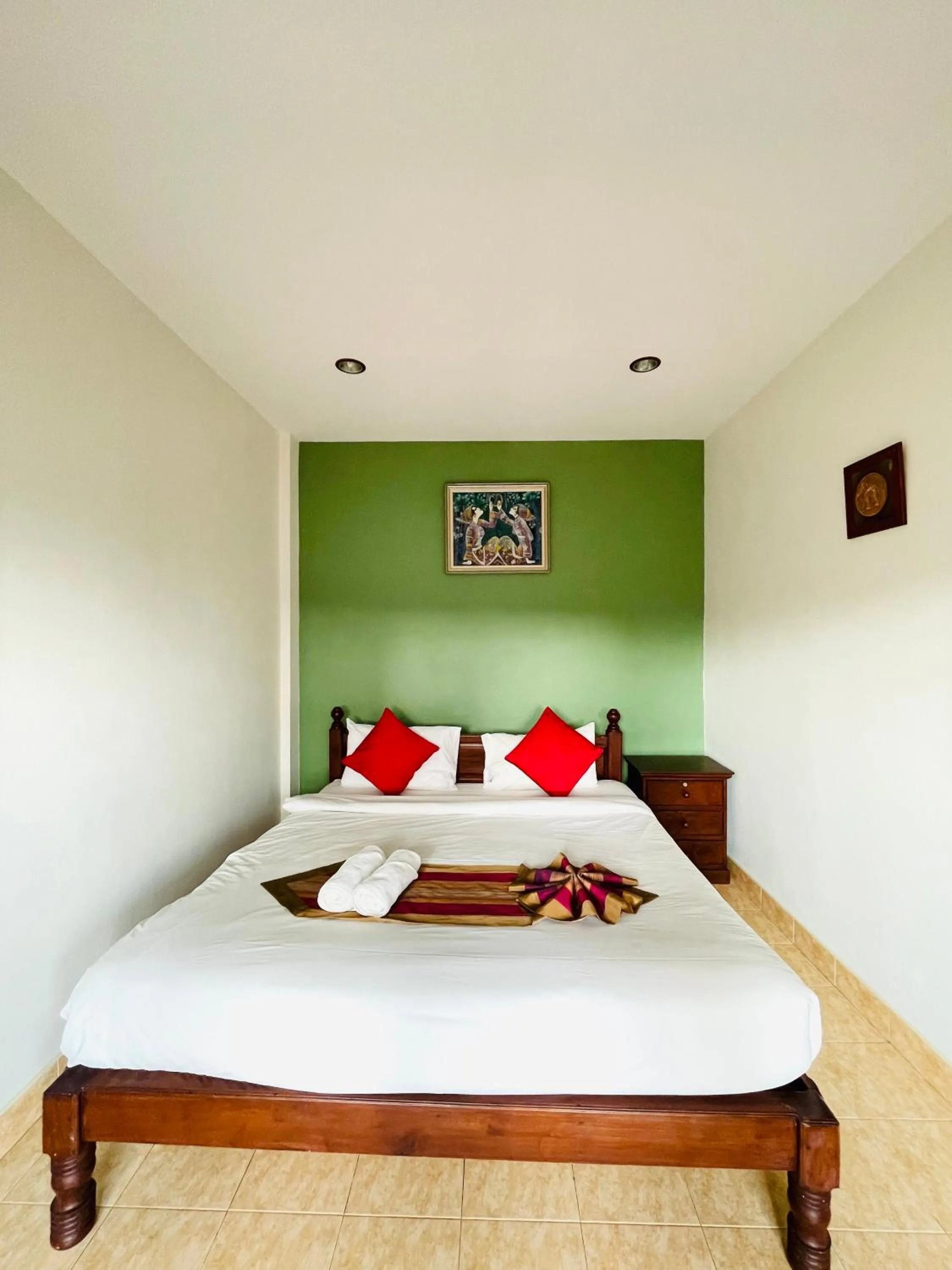 Bed in Meewaya Hotel