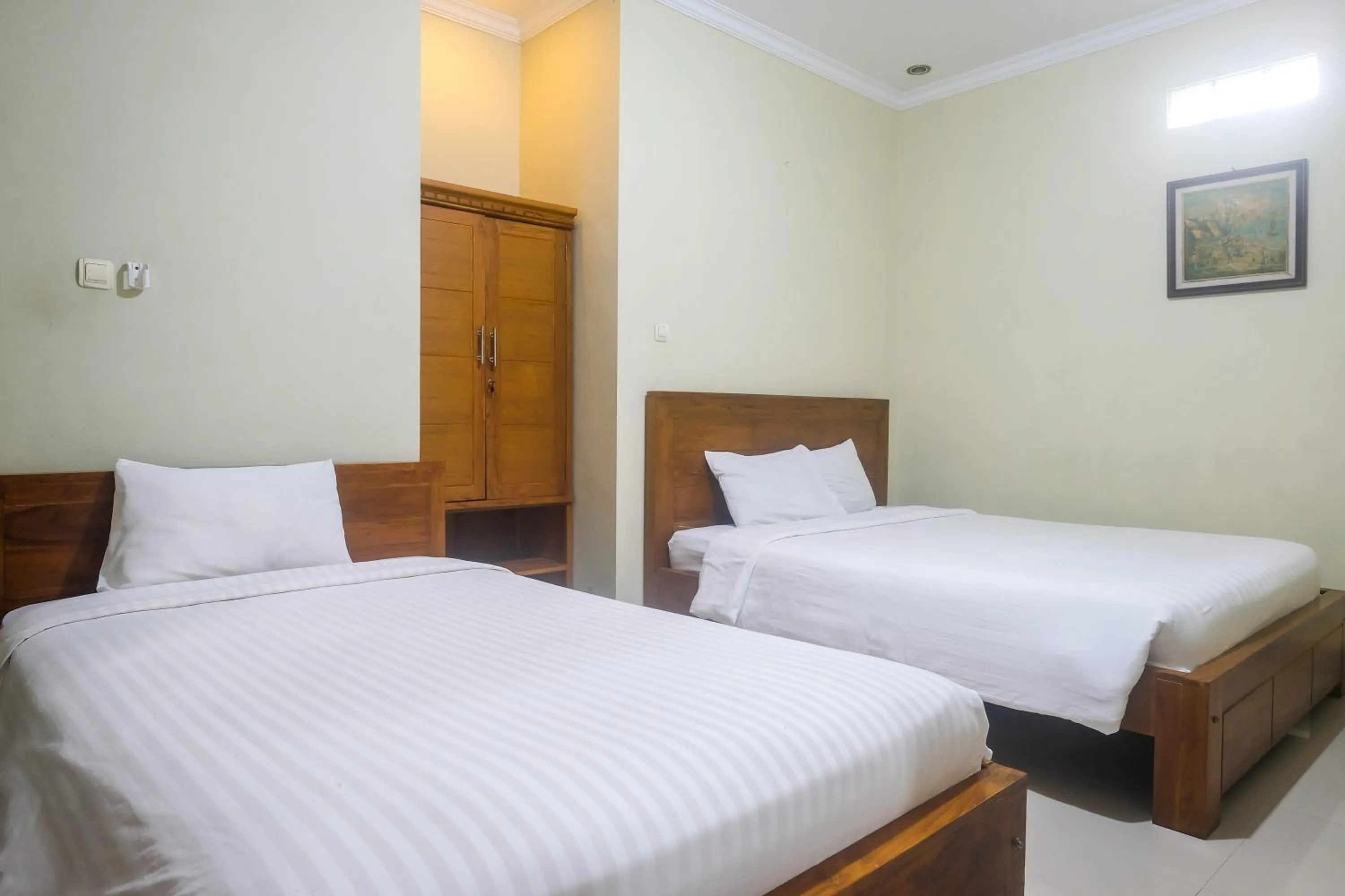 Family Room in Joglo Manggisan Syariah Kotagede Mitra RedDoorz