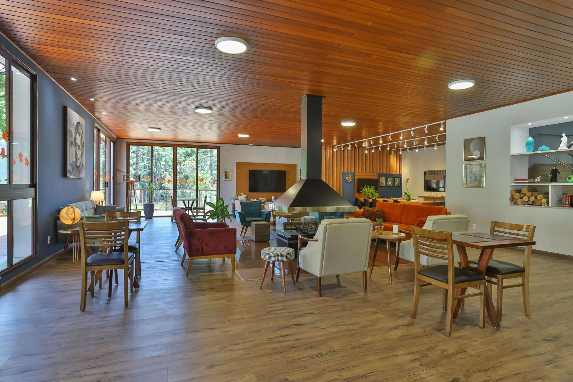 Communal lounge/ TV room in Vila Dom Bosco