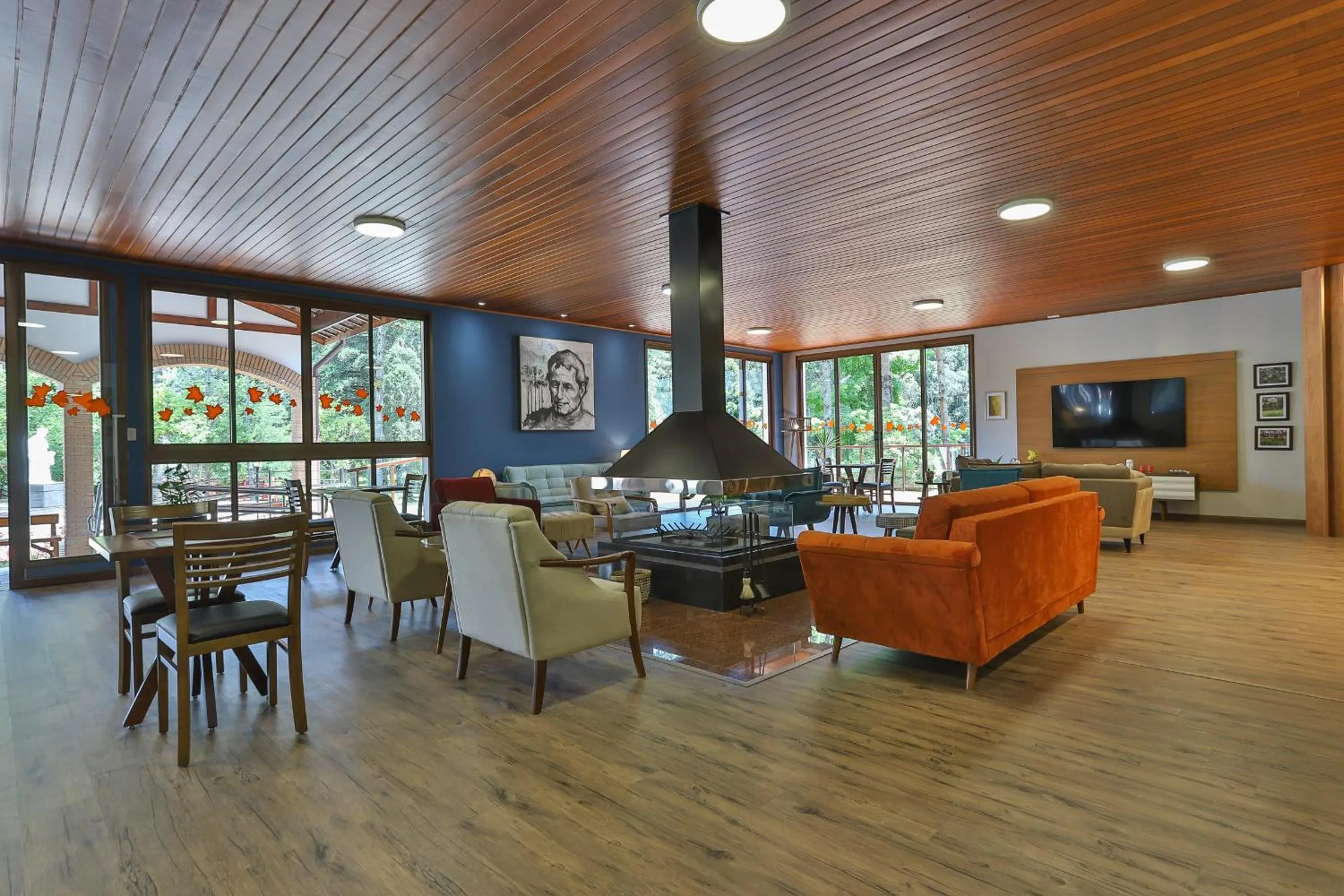 Communal lounge/ TV room in Vila Dom Bosco