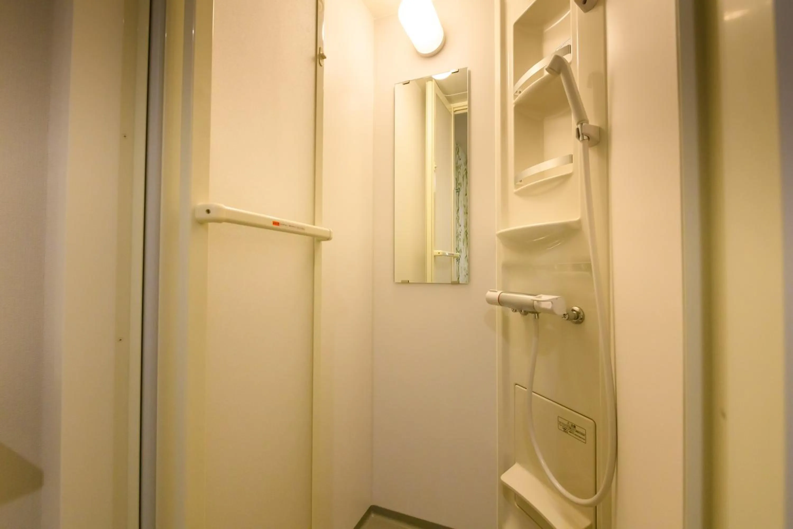 Shower in Hotel Sobial Namba Daikokucho