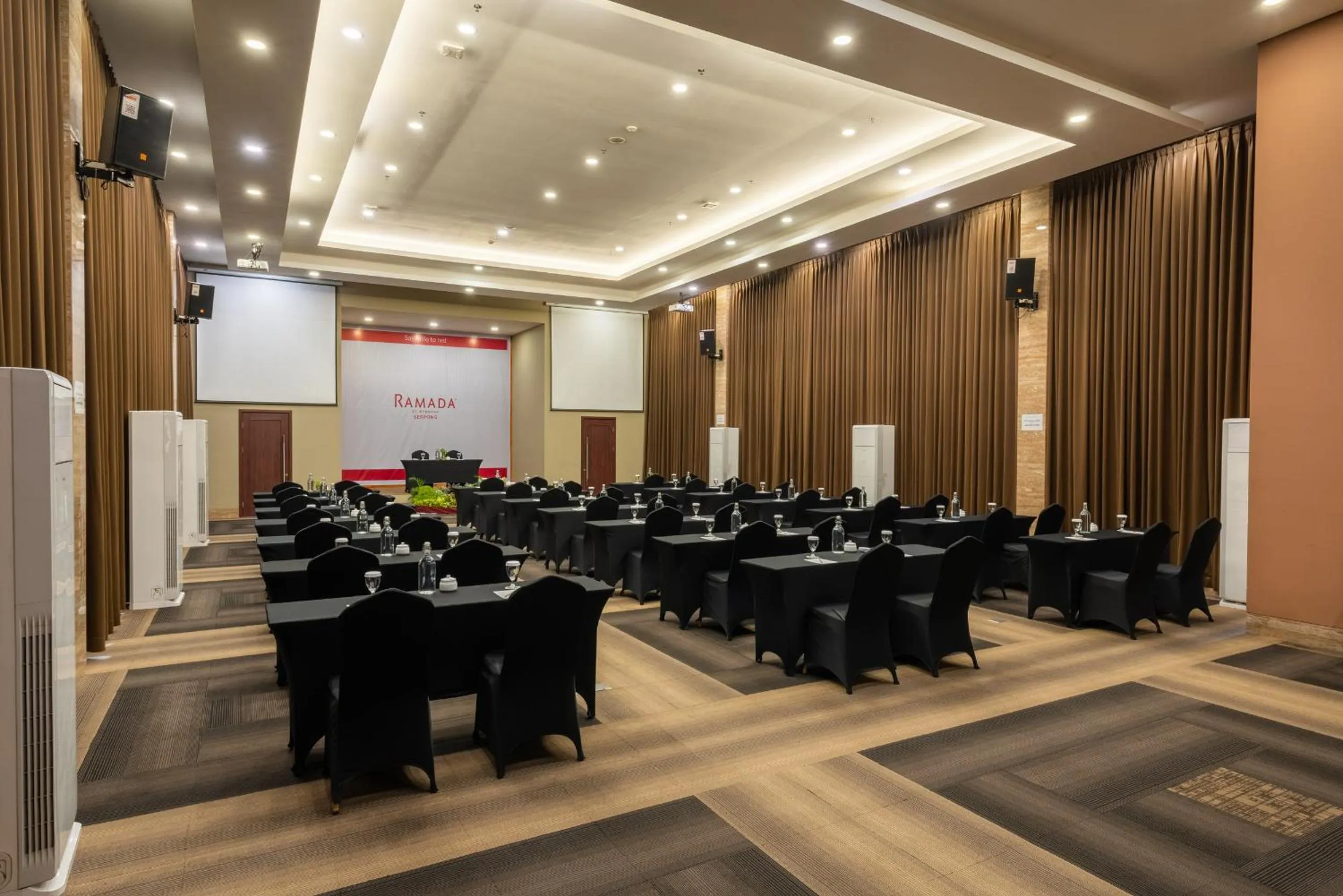 Meeting/conference room in Sahid Serpong