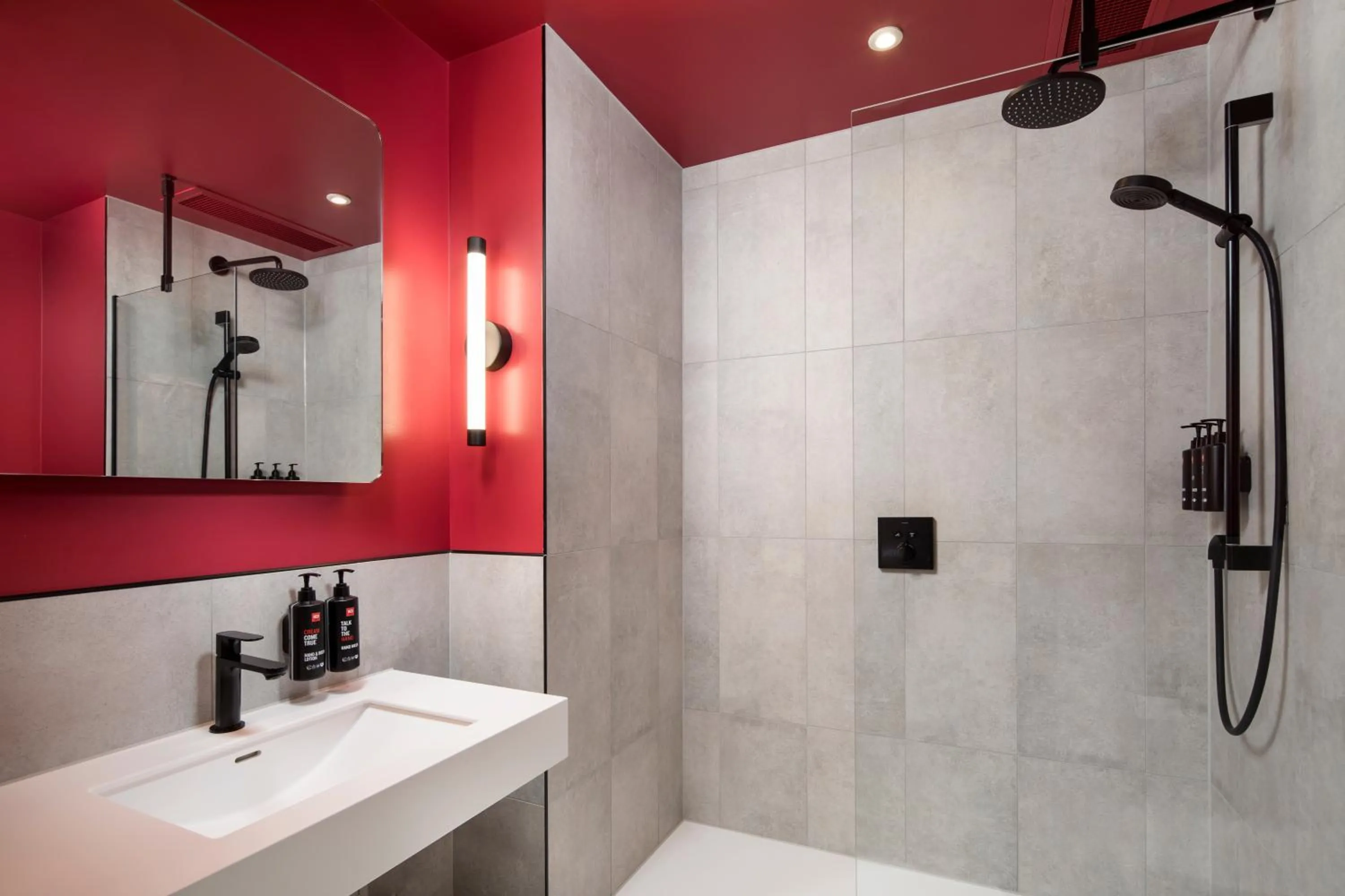 Shower in Radisson RED London Twickenham