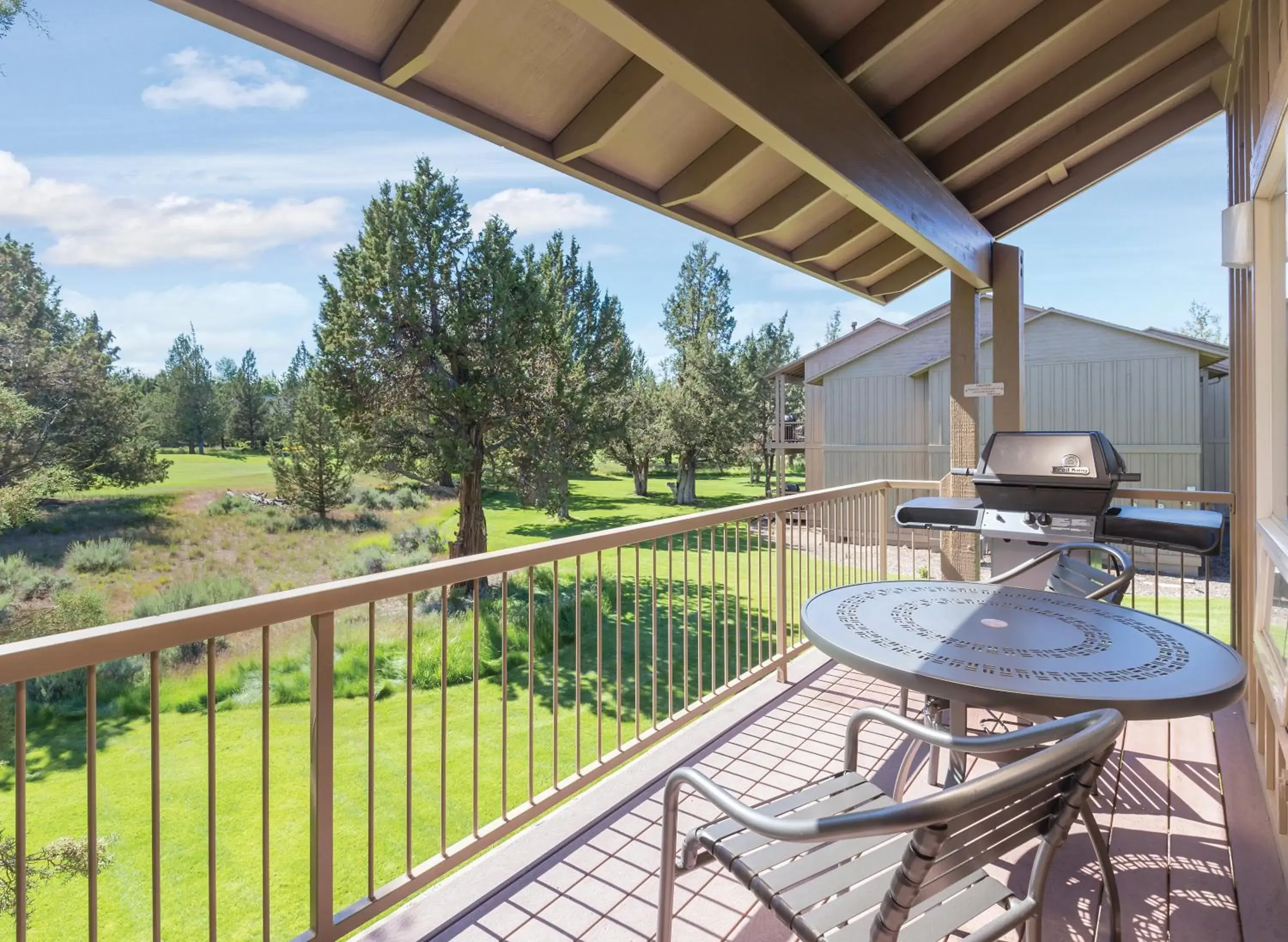 BBQ facilities, Balcony/Terrace in Worldmark Eagle Crest