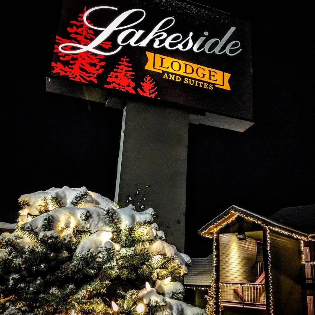 Property logo or sign in Lakeside Lodge and Suites