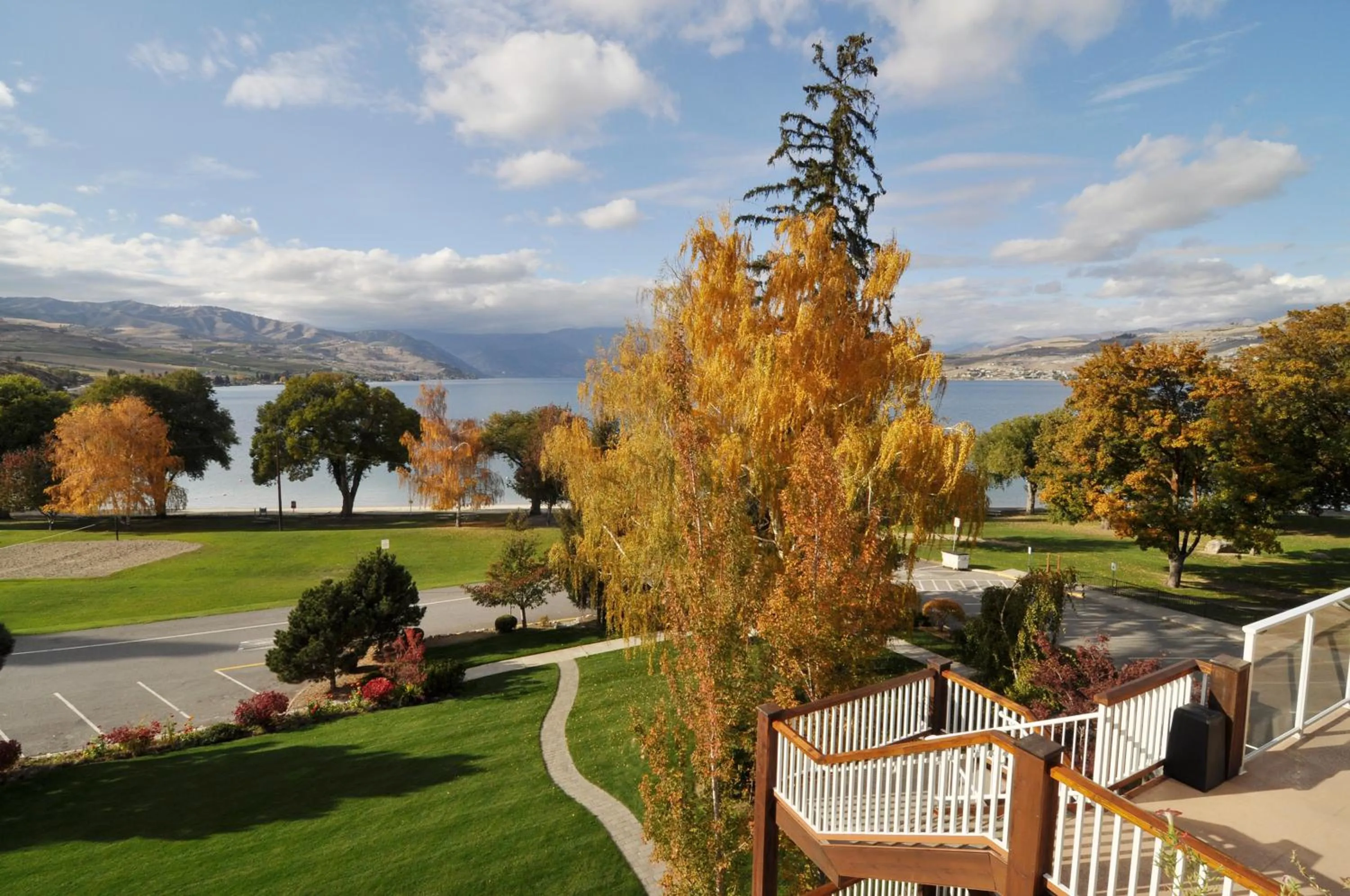 Area and facilities in Lakeside Lodge and Suites