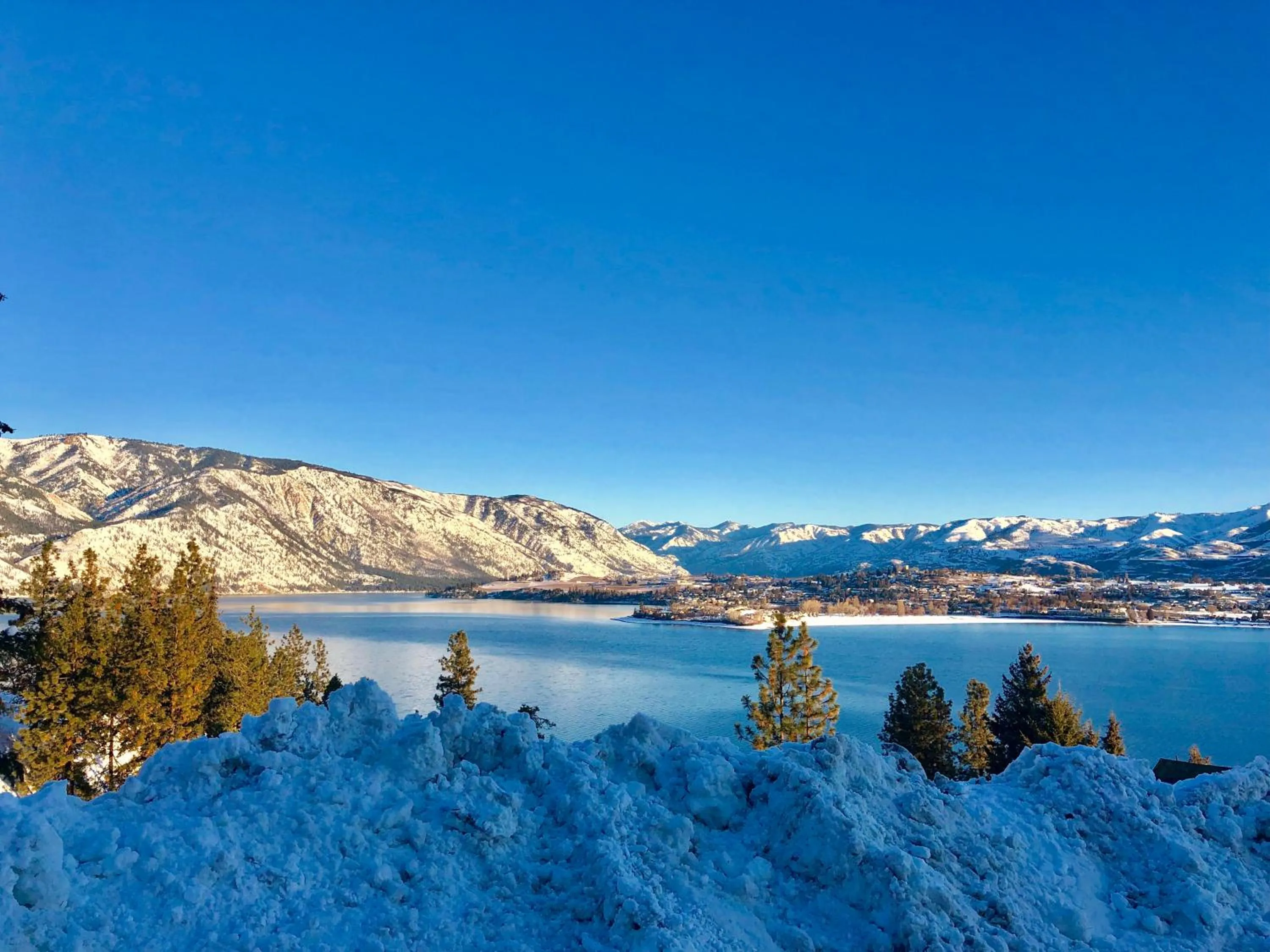 Natural landscape in Lakeside Lodge and Suites