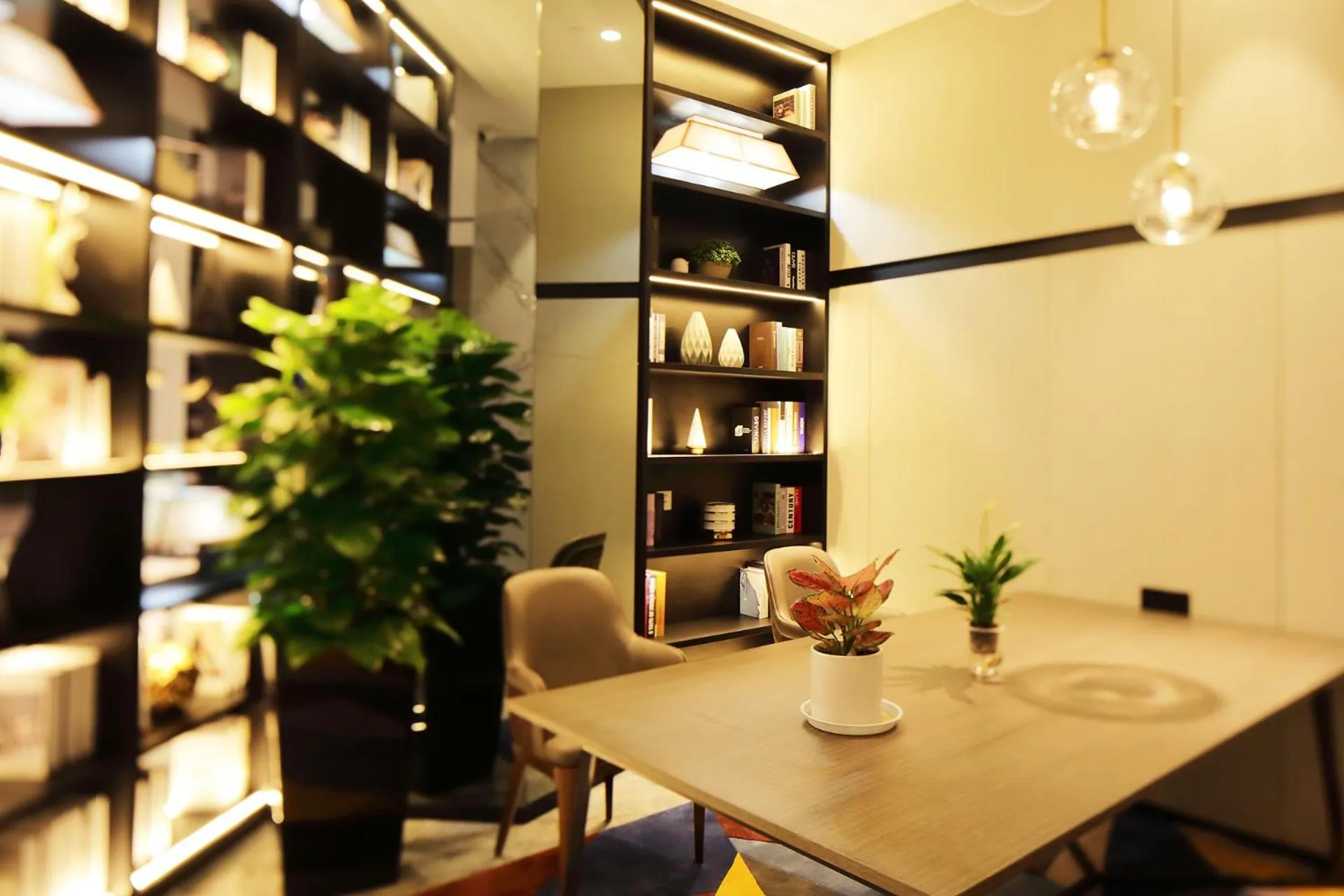 Lounge or bar in Hampton By Hilton Hangzhou Future Sign Technology City