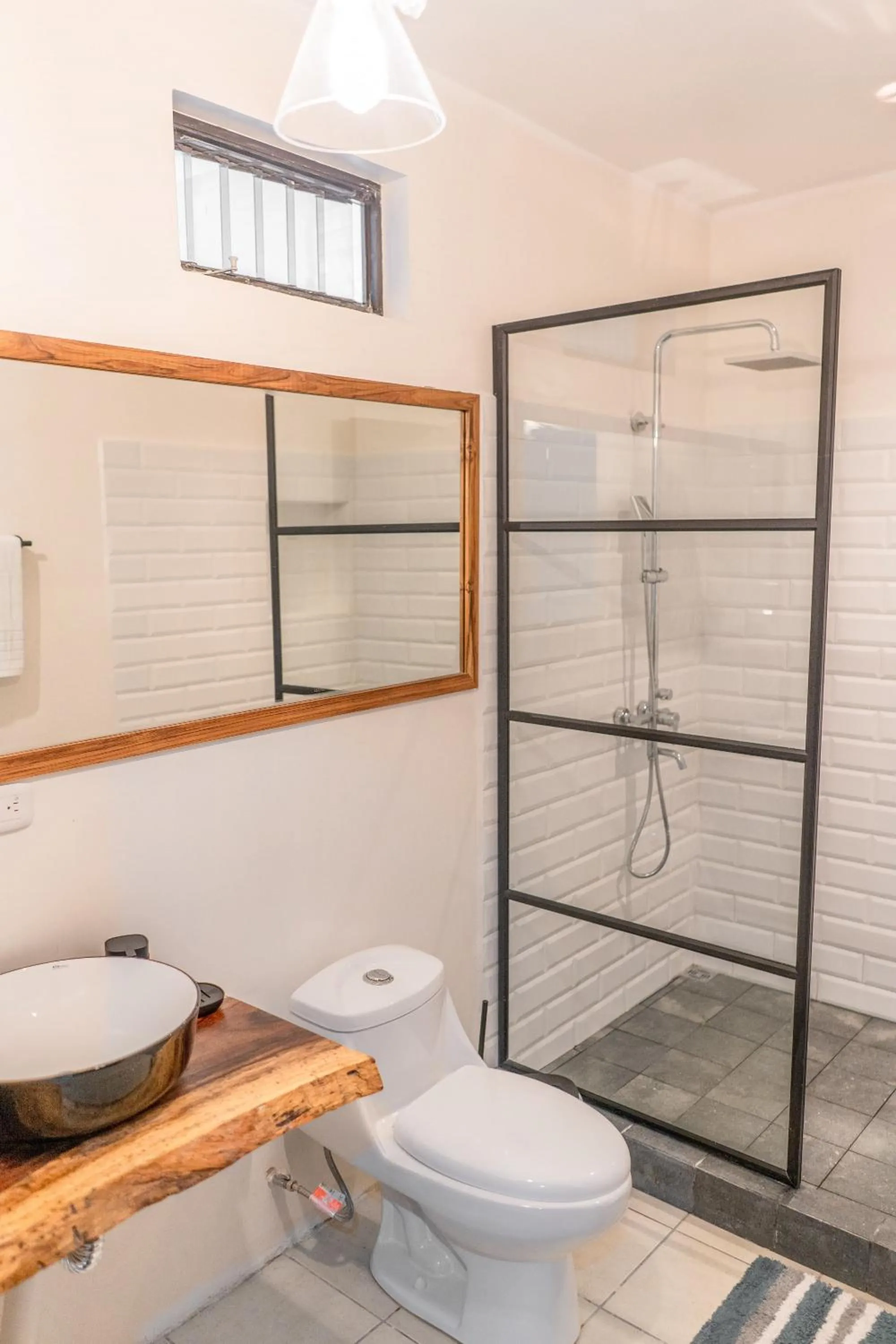 Bathroom in Plaza Royal Apartments