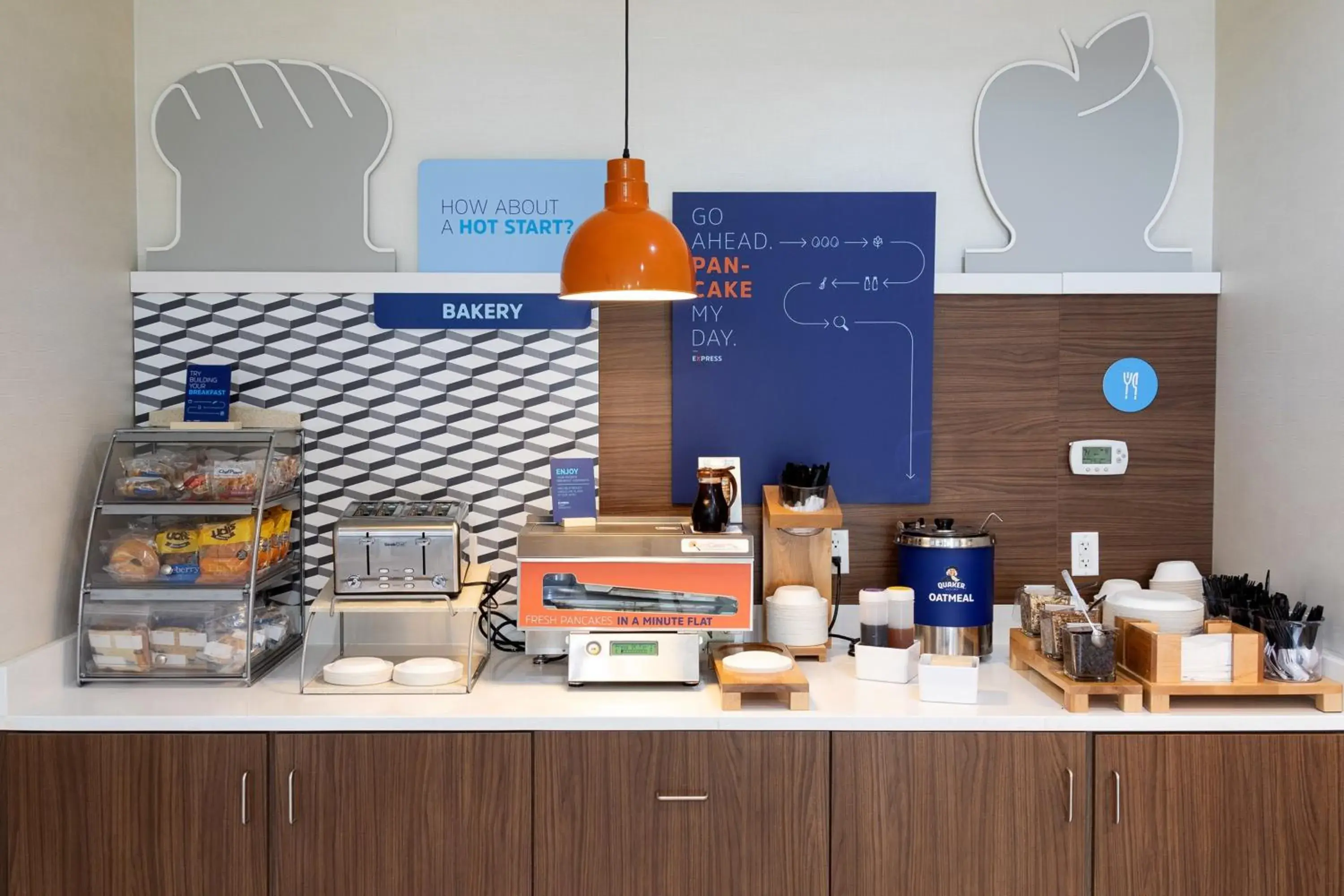 Restaurant/places to eat in Holiday Inn Express & Suites Chicago West - St Charles by IHG Restaurant/places to eat in Holiday Inn Express & Suites Chicago West - St Charles by IHG