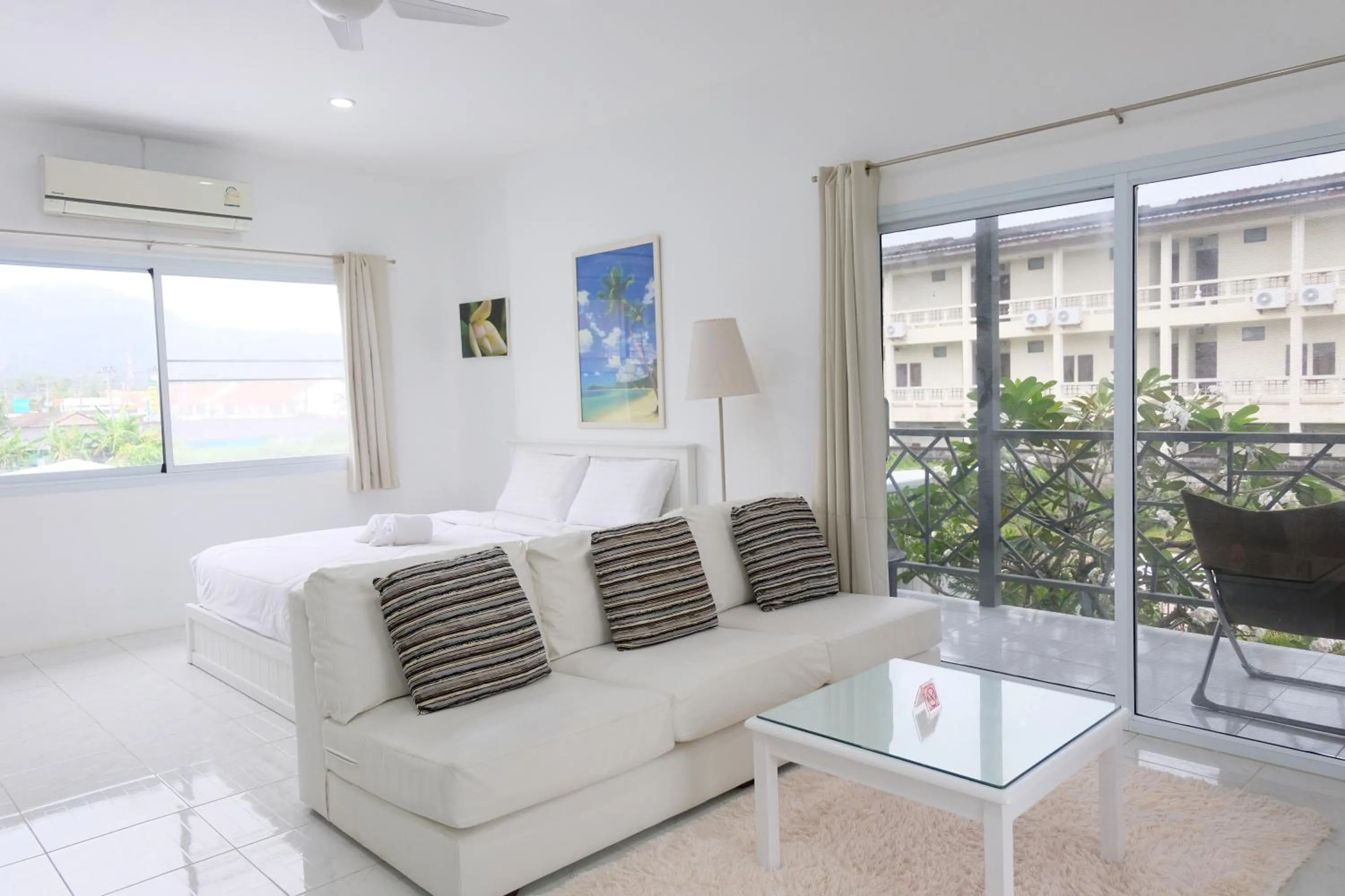 Living room in Baan Poon Garden