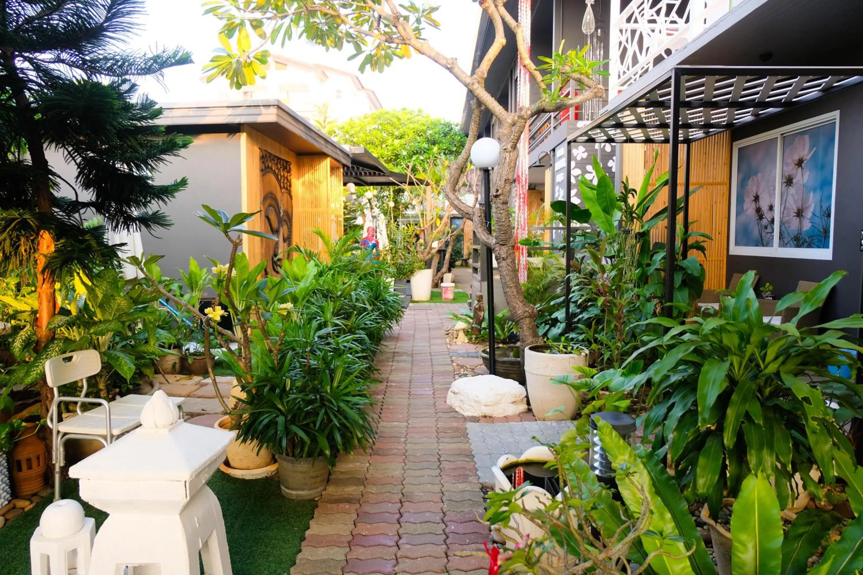 Garden view in Baan Poon Garden