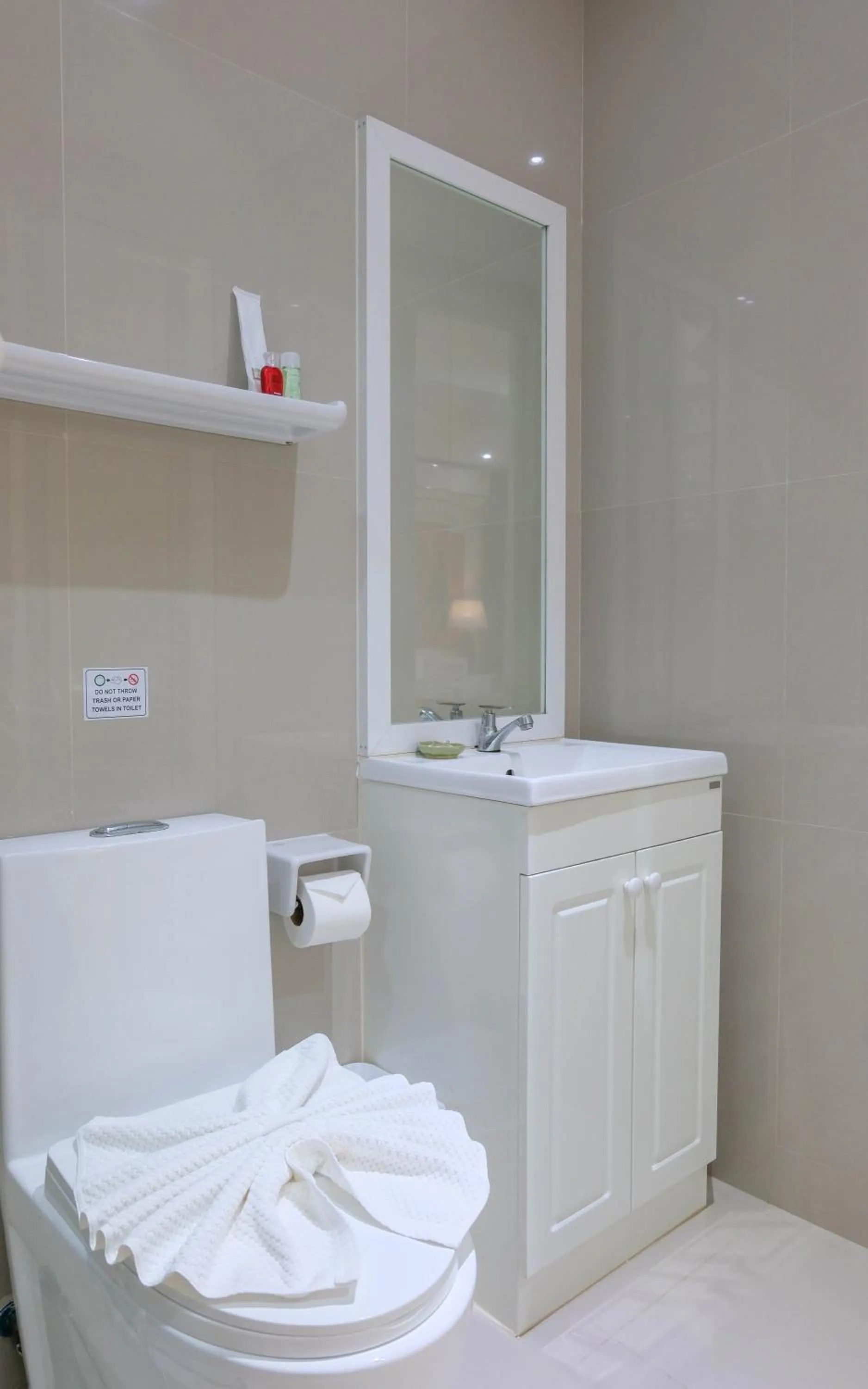 Bathroom in Baan Poon Garden