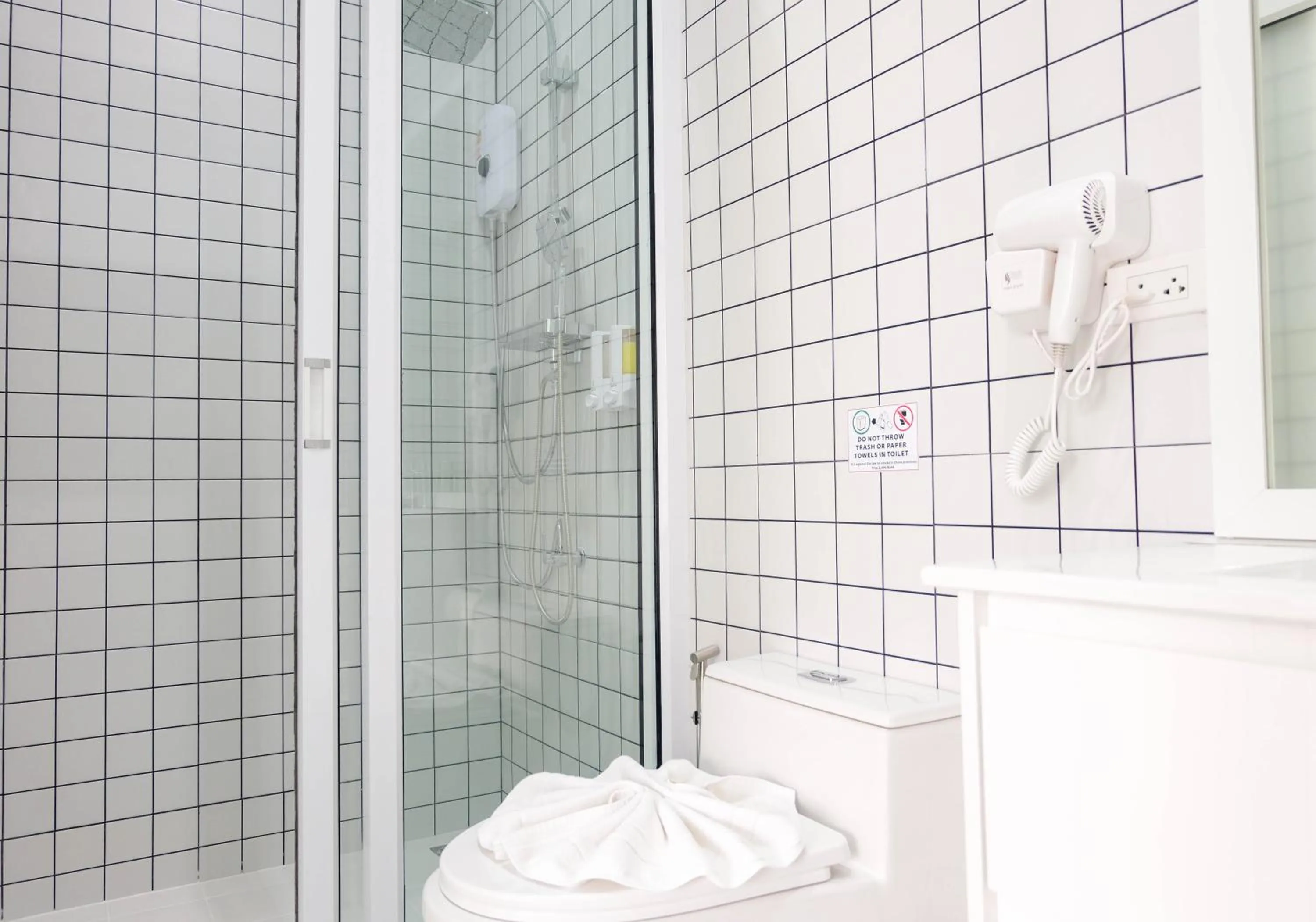 Shower in Baan Poon Garden