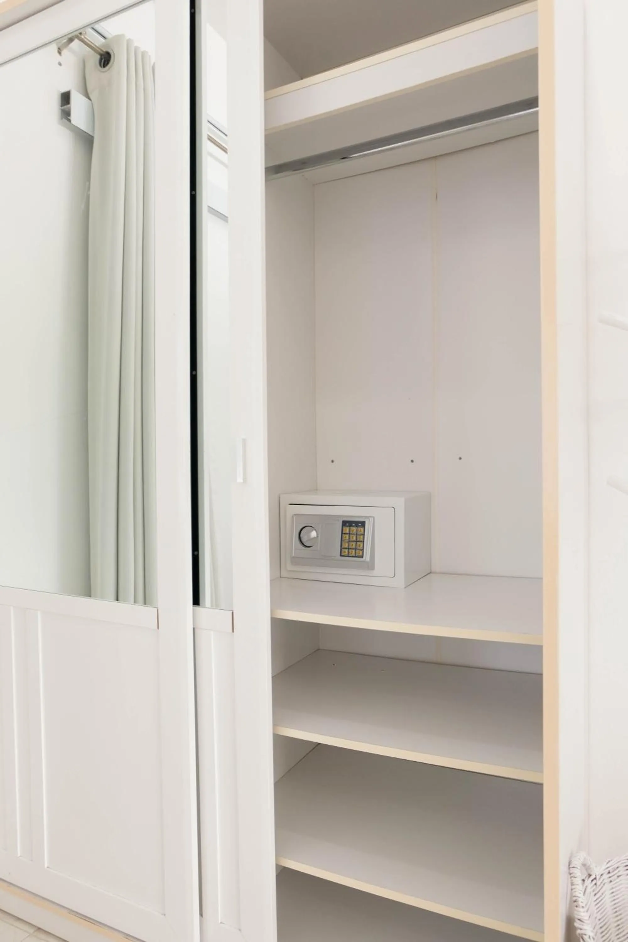 safe in Baan Poon Garden