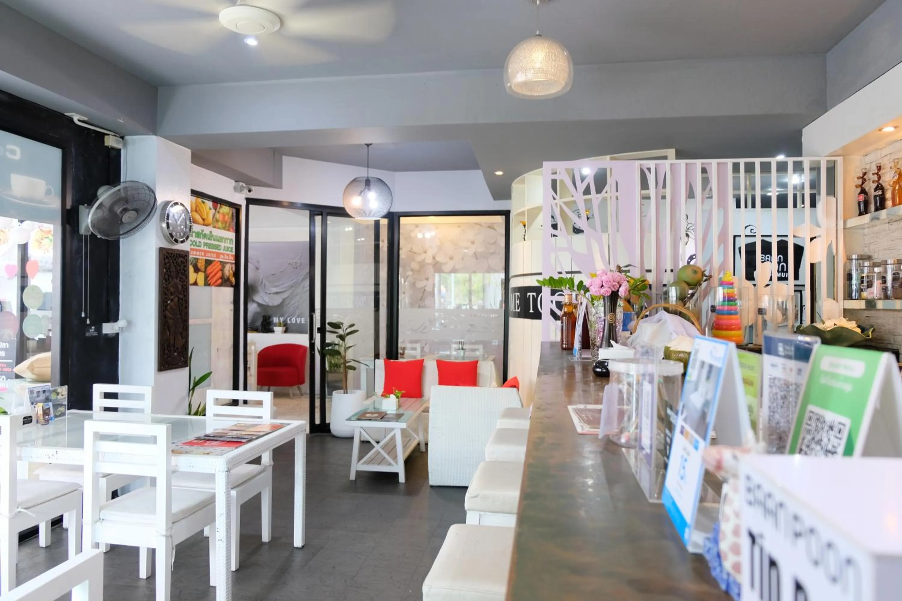 Restaurant/places to eat in Baan Poon Garden