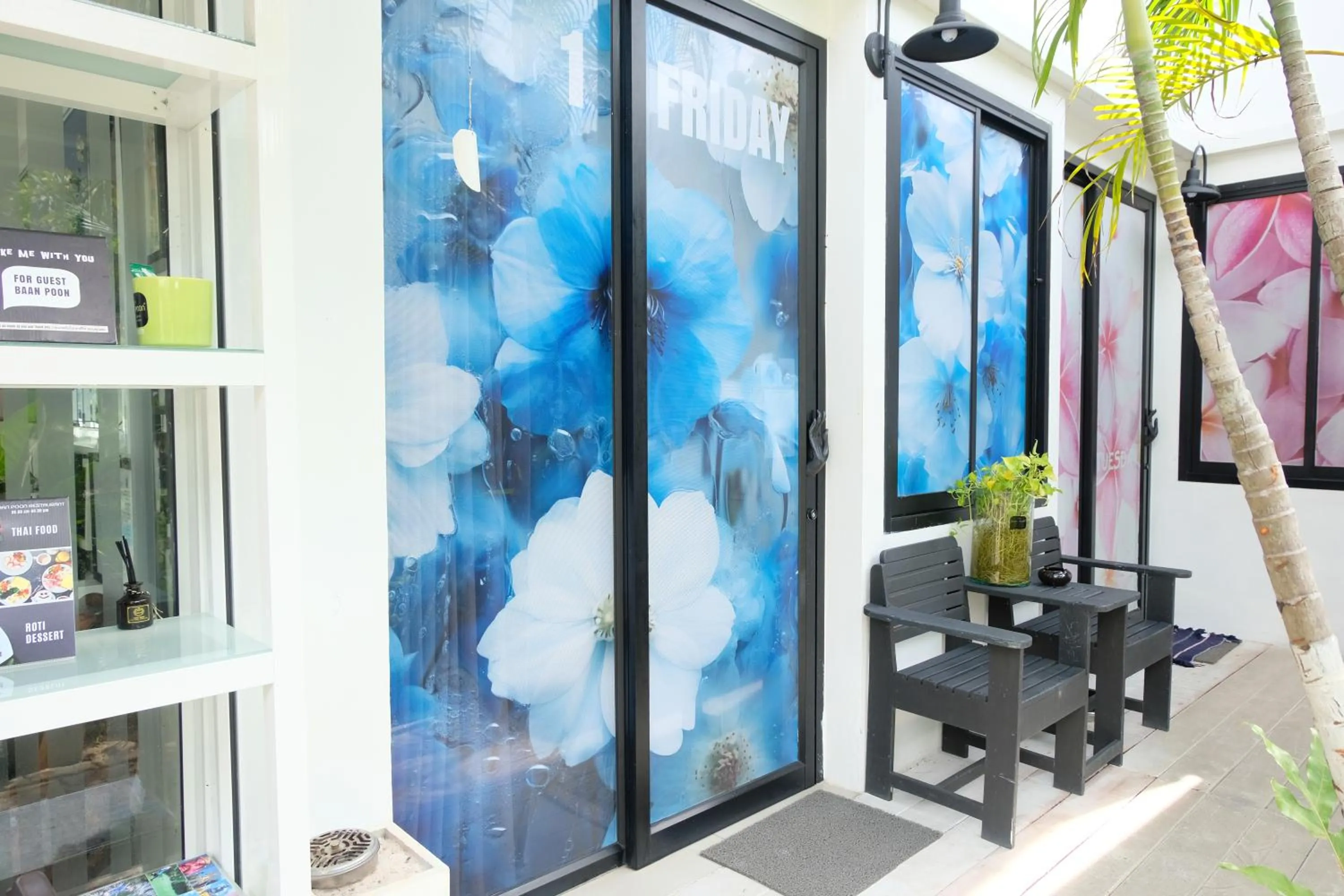 Patio in Baan Poon Garden