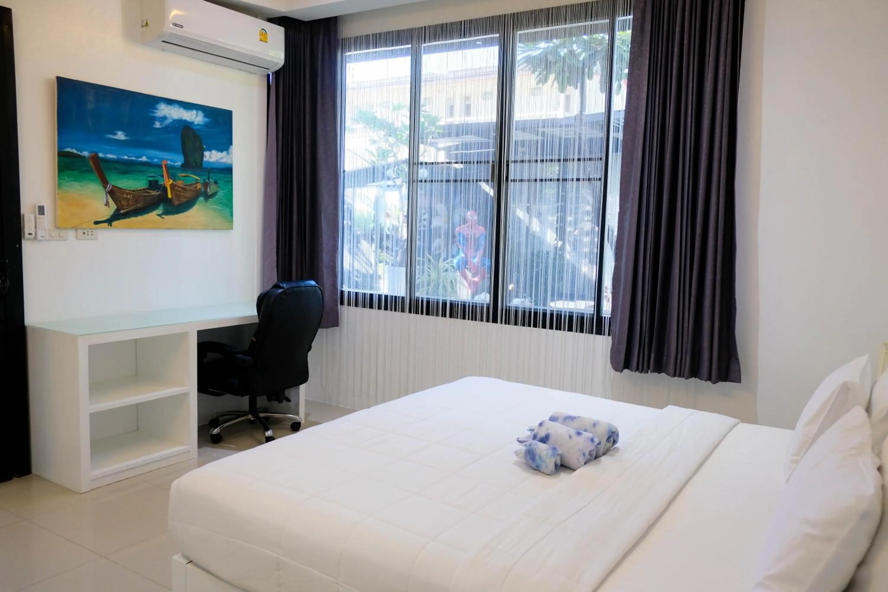 Bedroom, Bed in Baan Poon Garden