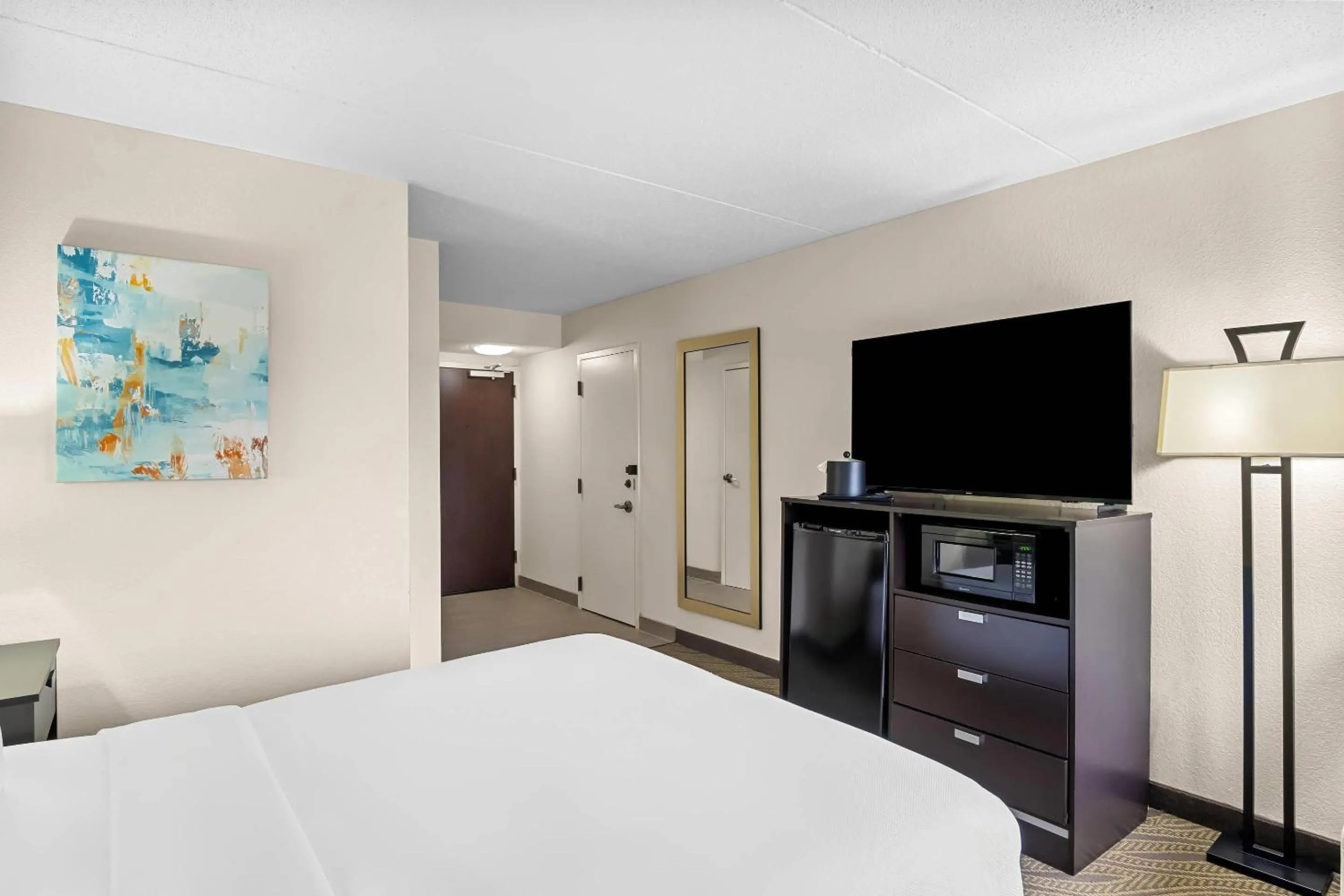 Bedroom, Bed in Comfort Inn Cadillac