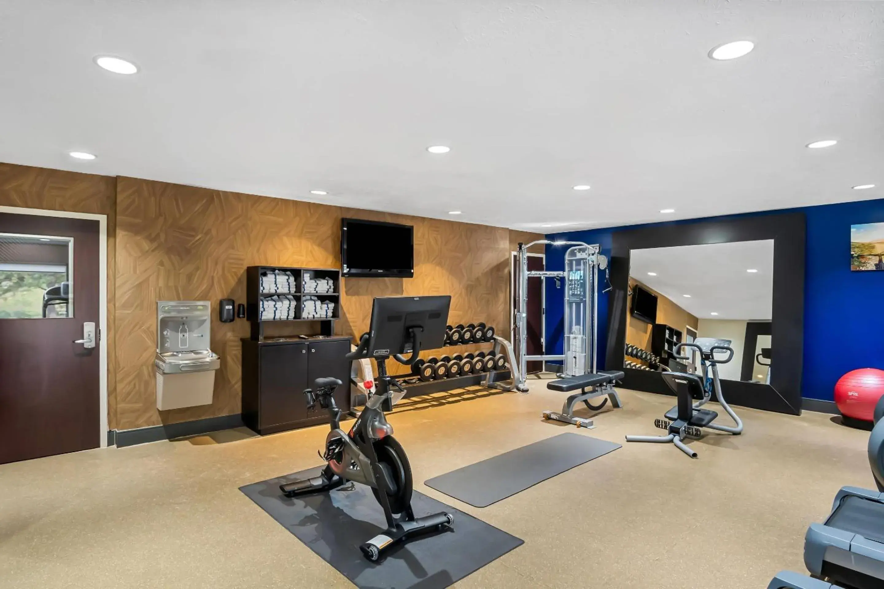 Fitness centre/facilities in Comfort Inn Cadillac Fitness centre/facilities in Comfort Inn Cadillac