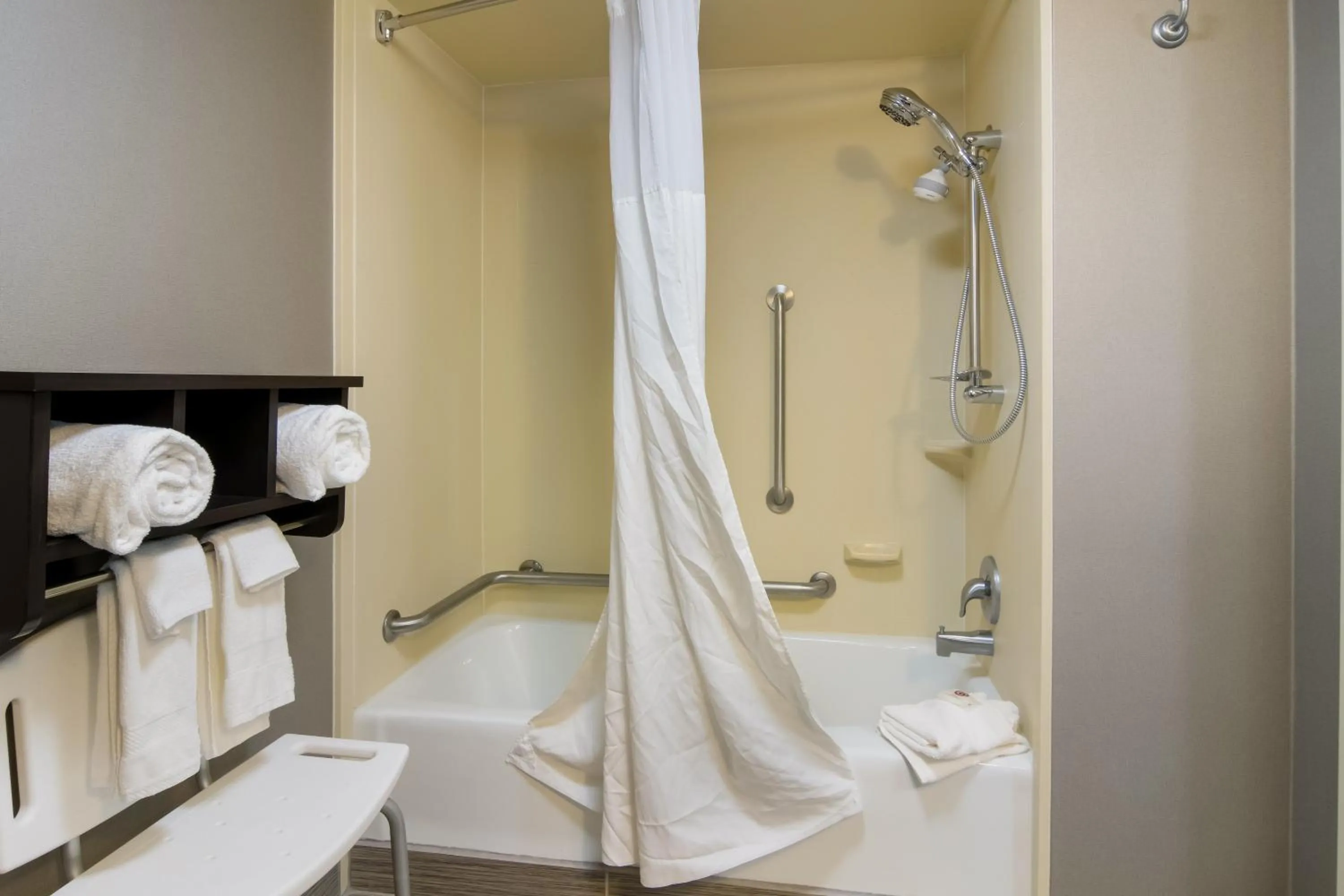 Comfort Inn Cadillac