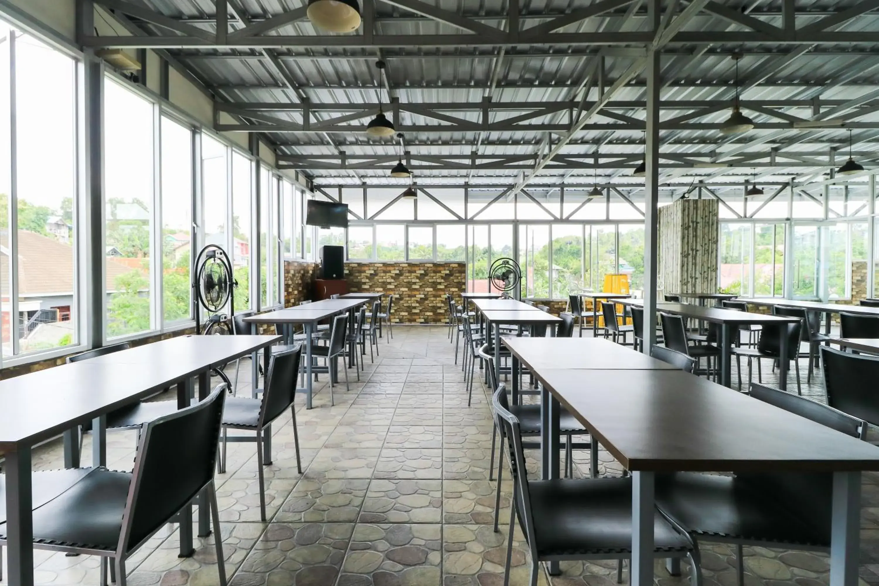 Restaurant/places to eat in Hotel Celia Restaurant/places to eat in Hotel Celia