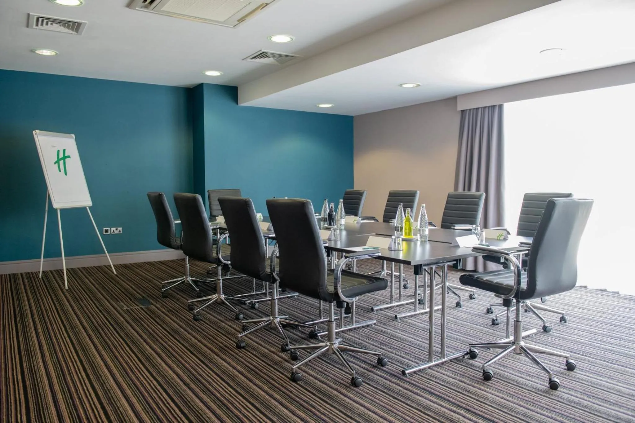 Meeting/conference room in Holiday Inn Newcastle South by IHG