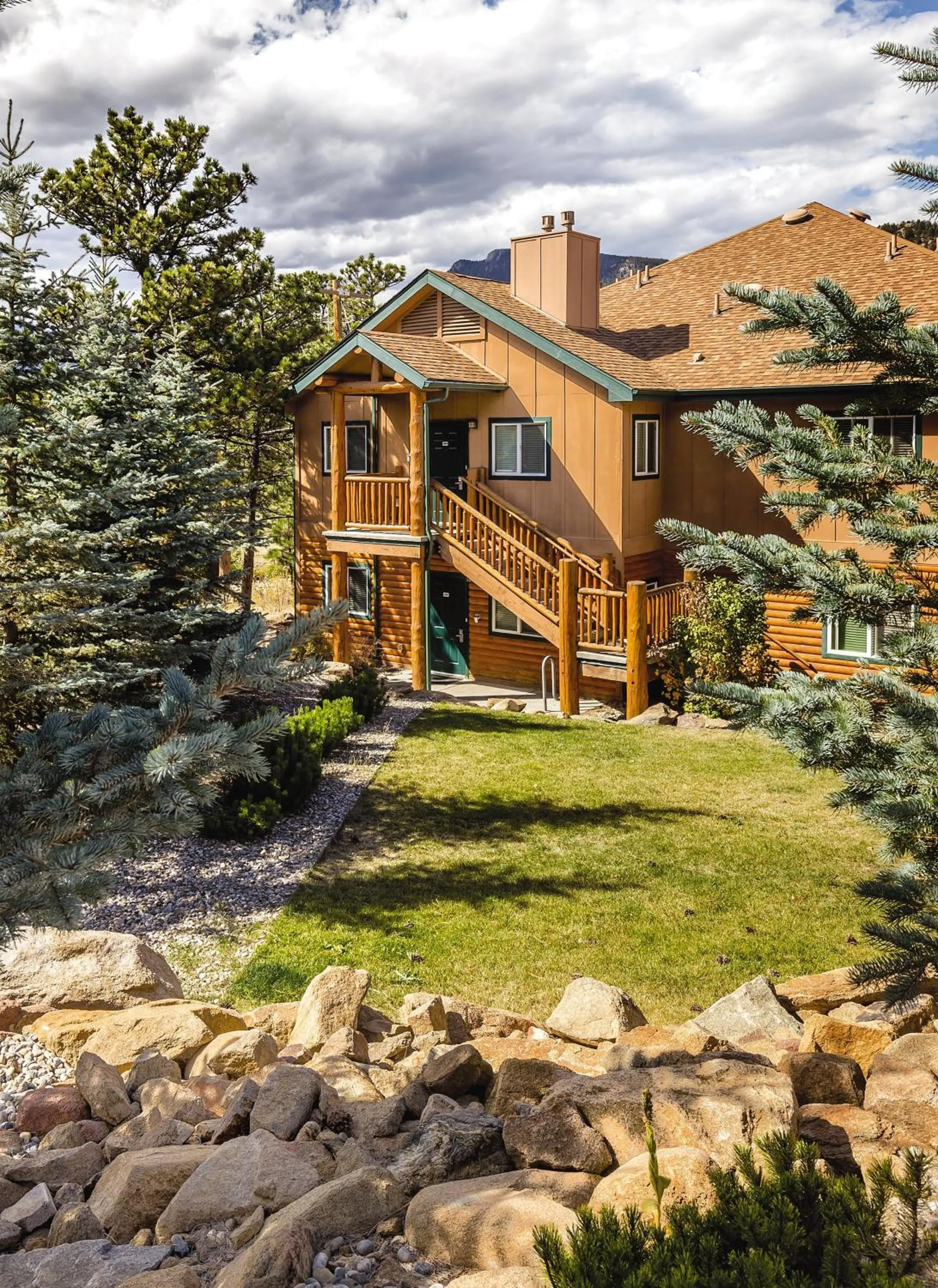 Property building in WorldMark Estes Park