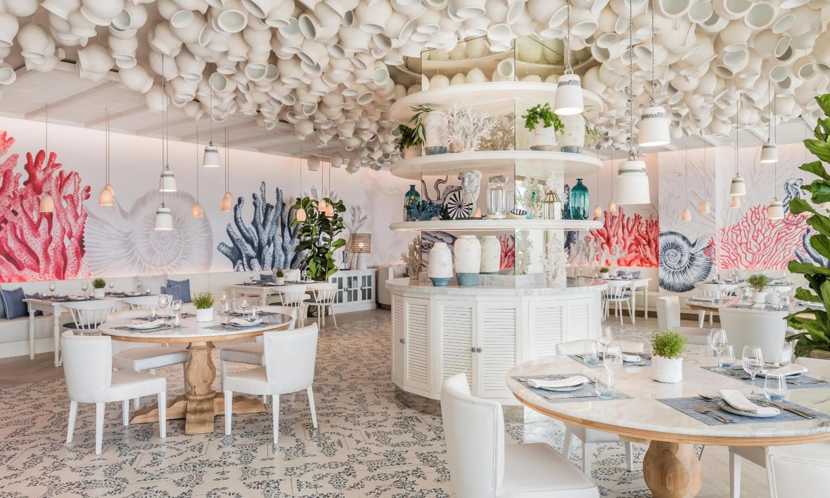 Restaurant/places to eat in Ikos Andalusia