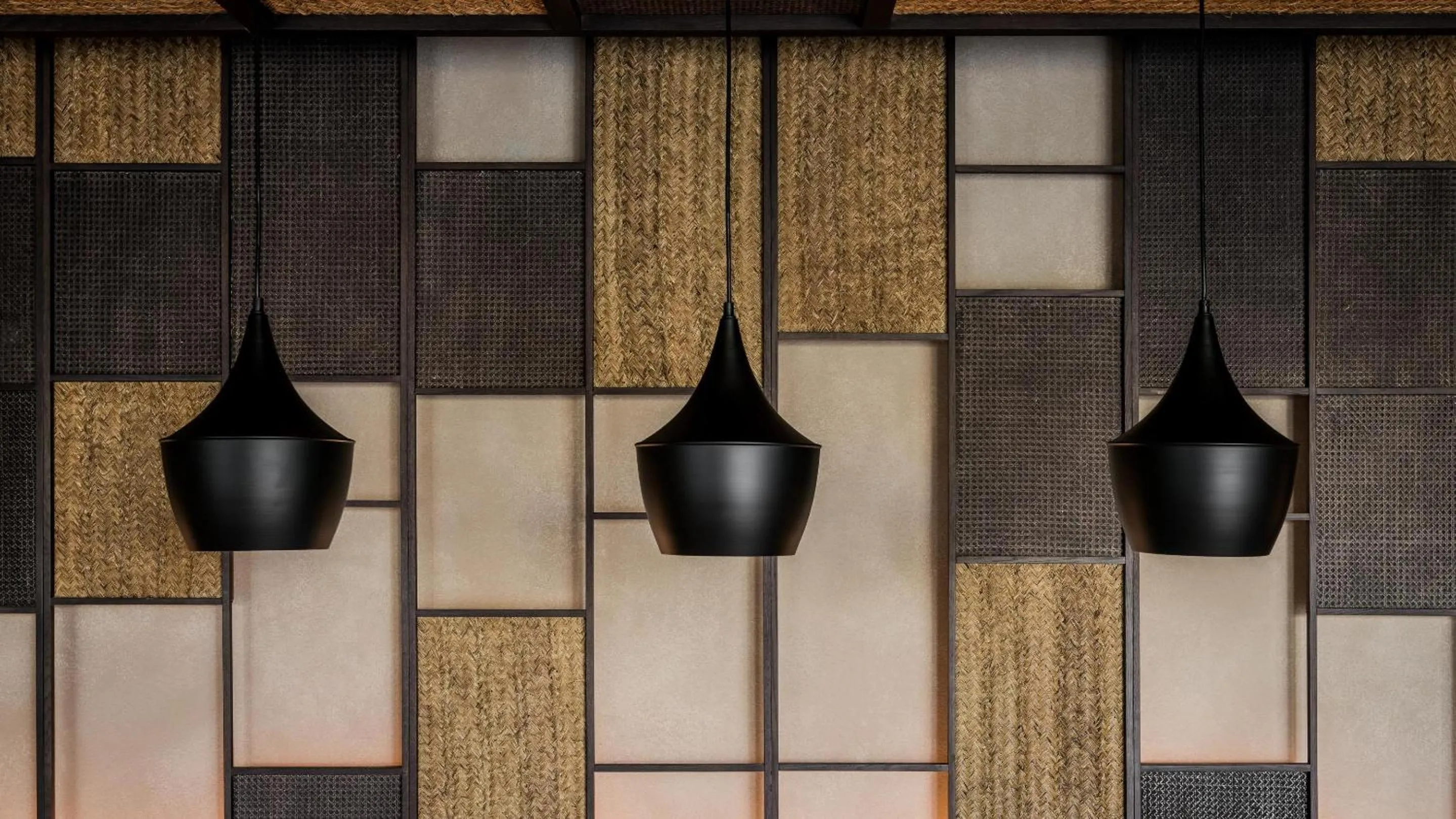 Restaurant/places to eat in Ikos Andalusia