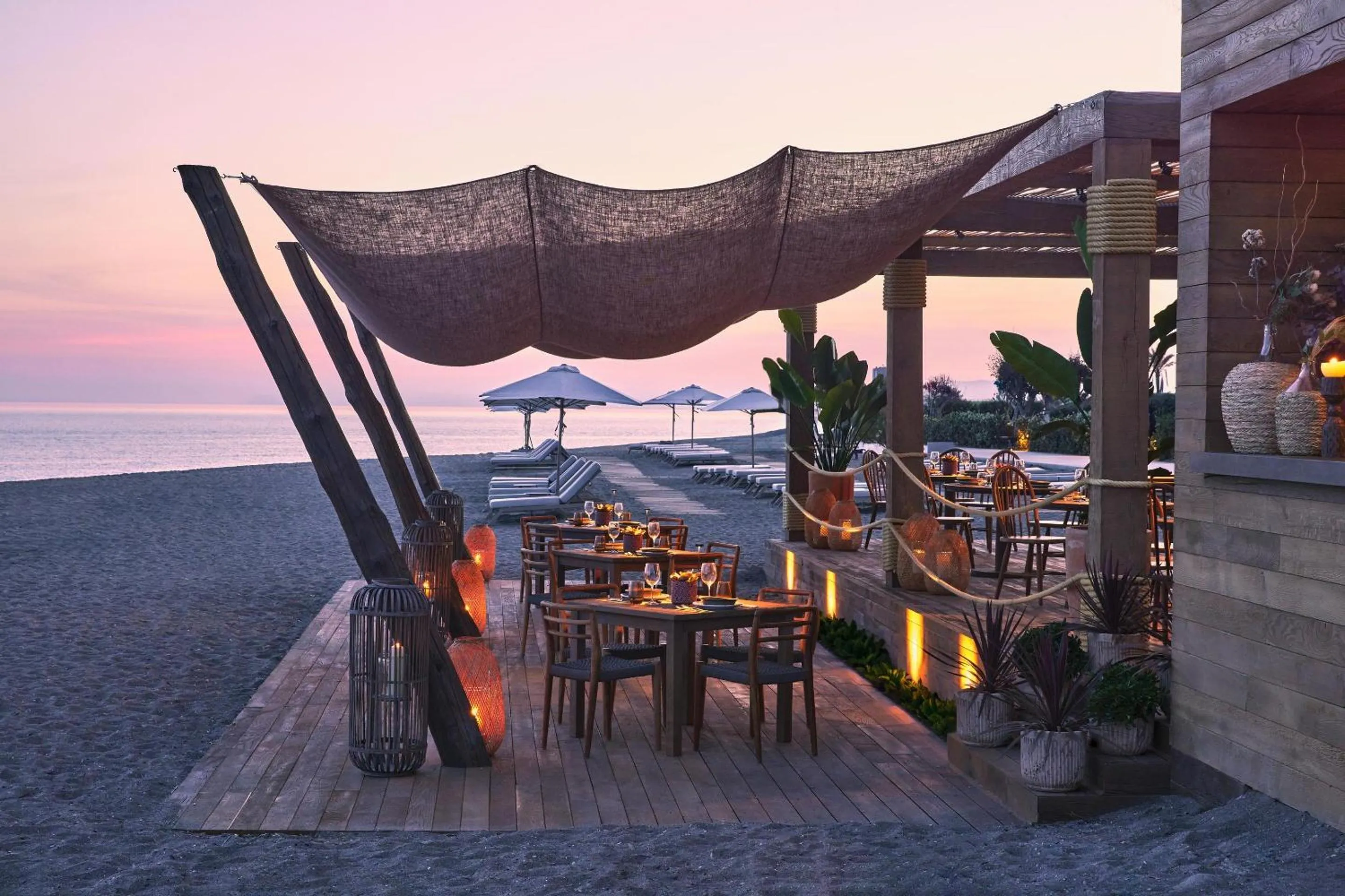 Restaurant/places to eat in Ikos Andalusia