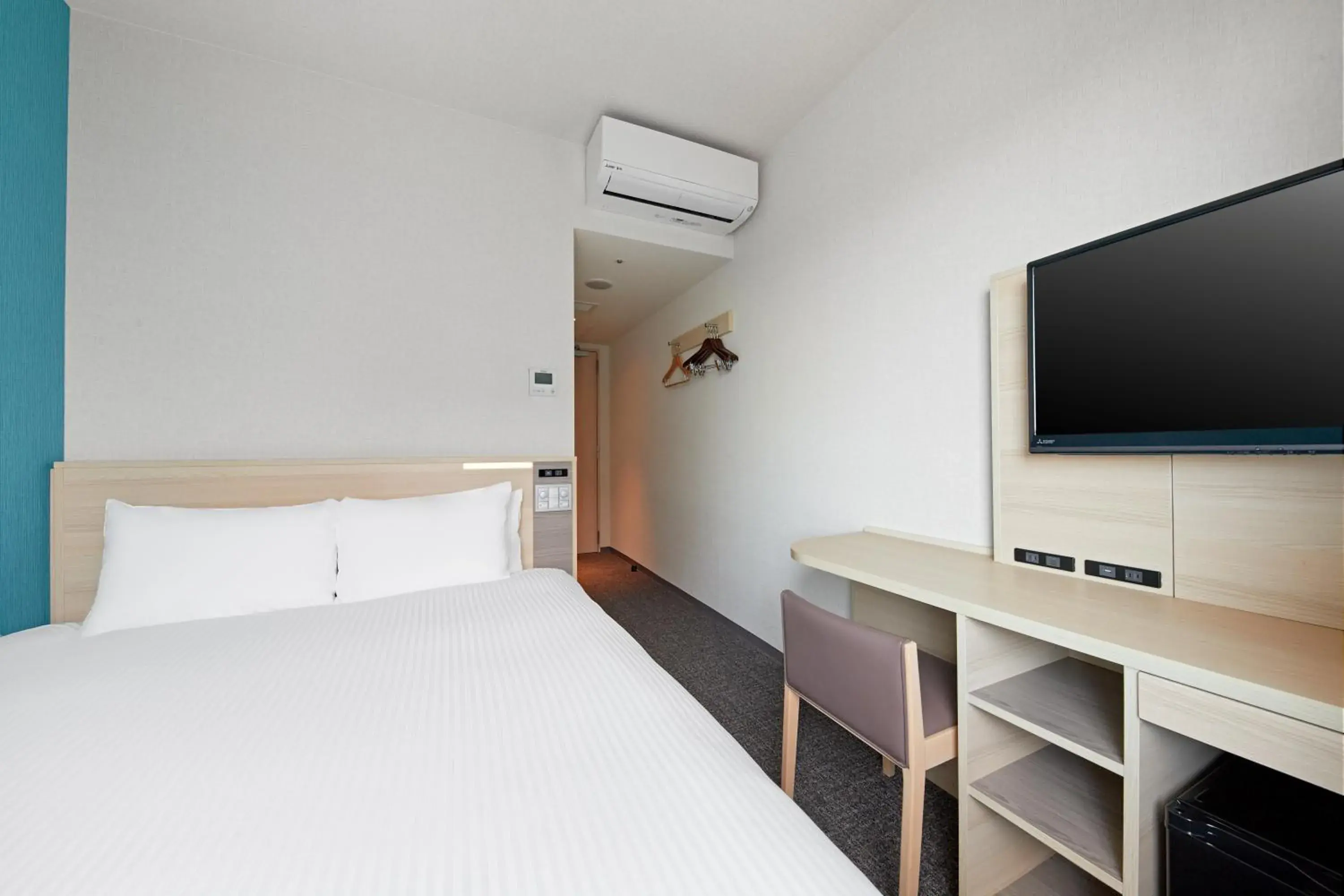 Deluxe Double Room - single occupancy in Sotetsu Fresa Inn Osaka Namba Deluxe Double Room - single occupancy in Sotetsu Fresa Inn Osaka Namba