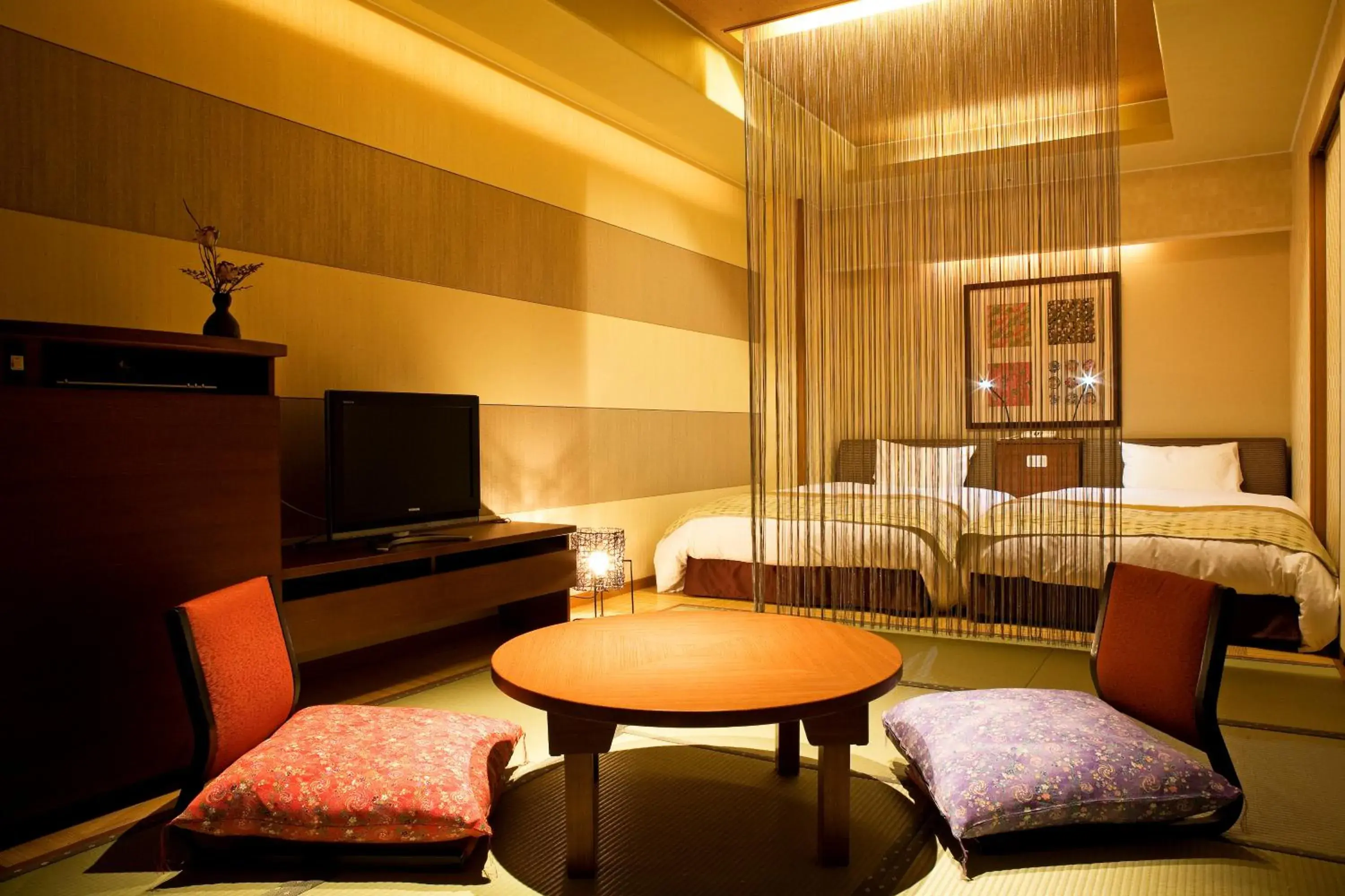 Photo of the whole room, Bed in Kotohira Grand Hotel Sakuranosho Photo of the whole room, Bed in Kotohira Grand Hotel Sakuranosho