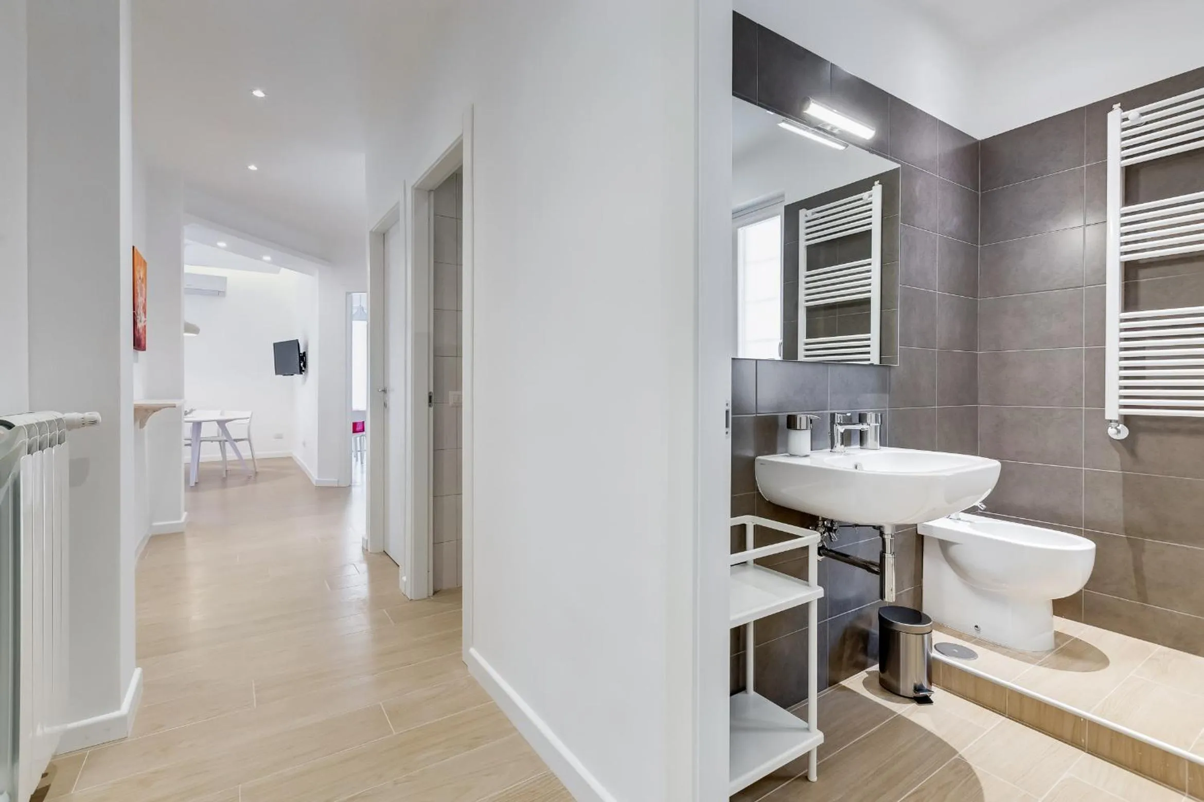Lovely 3 rooms apartment close Trastevere Station
