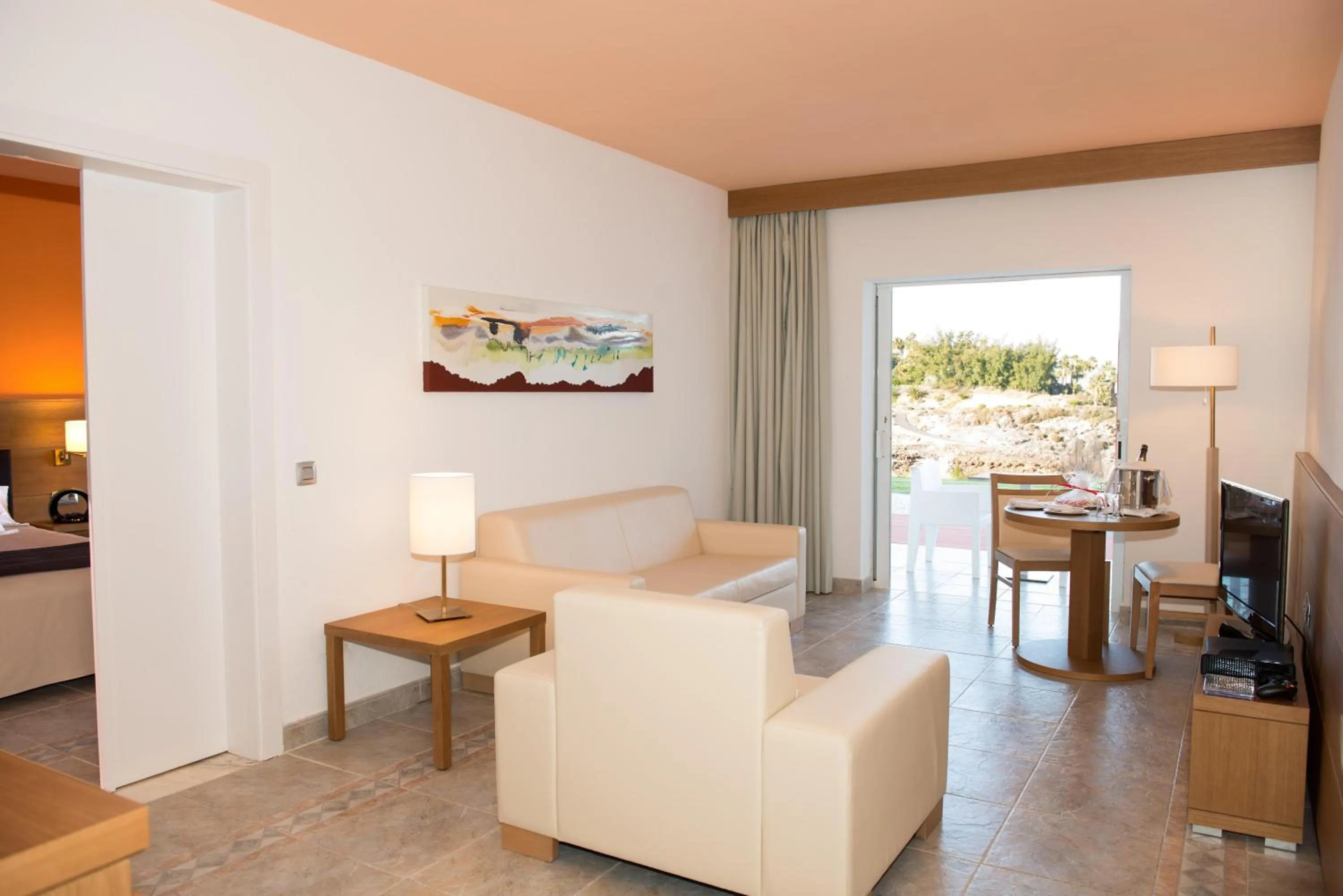 Photo of the whole room in Club Jandía Princess