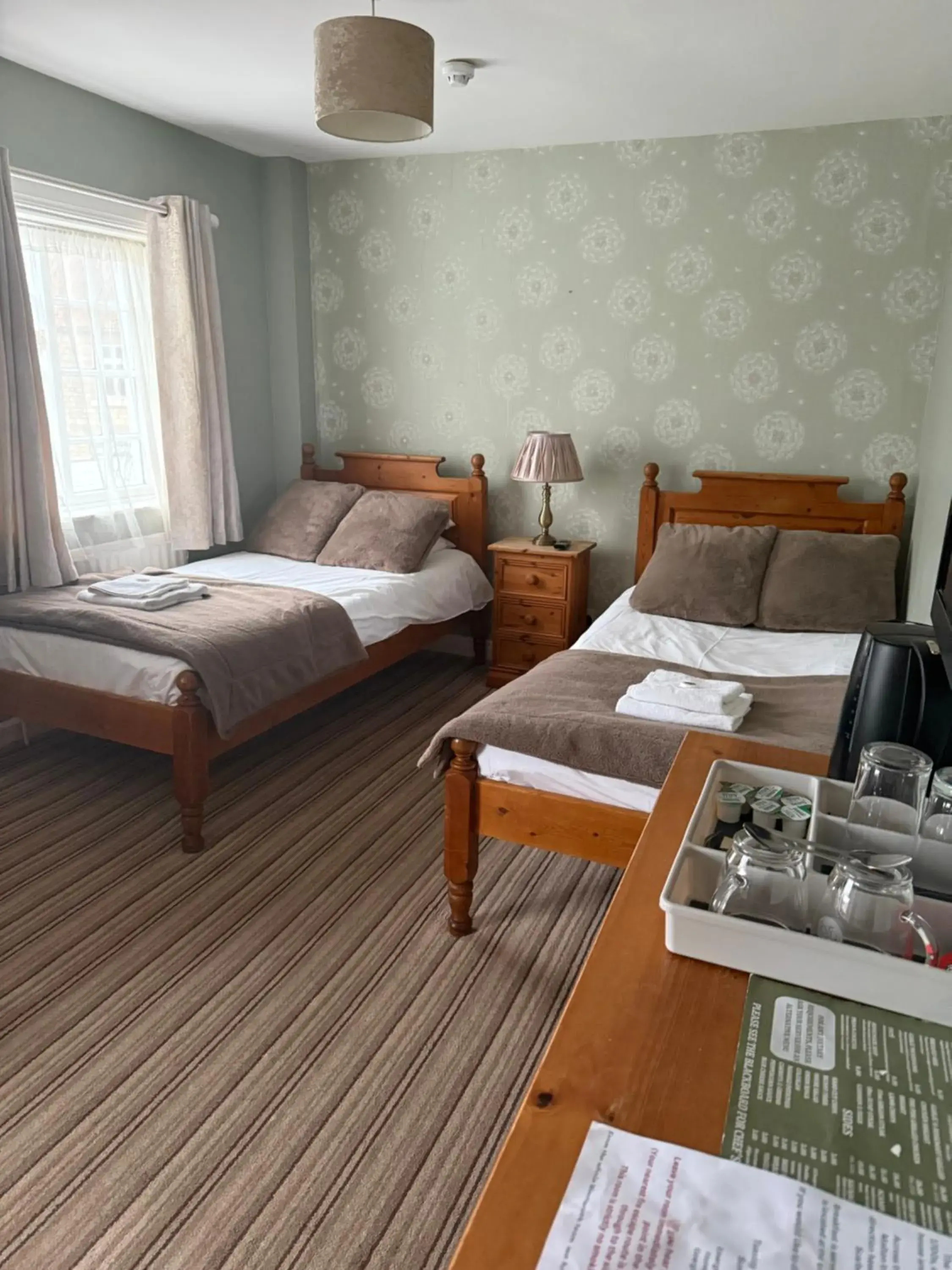 Bedroom, Bed in Wentworth arms Bedroom, Bed in Wentworth arms