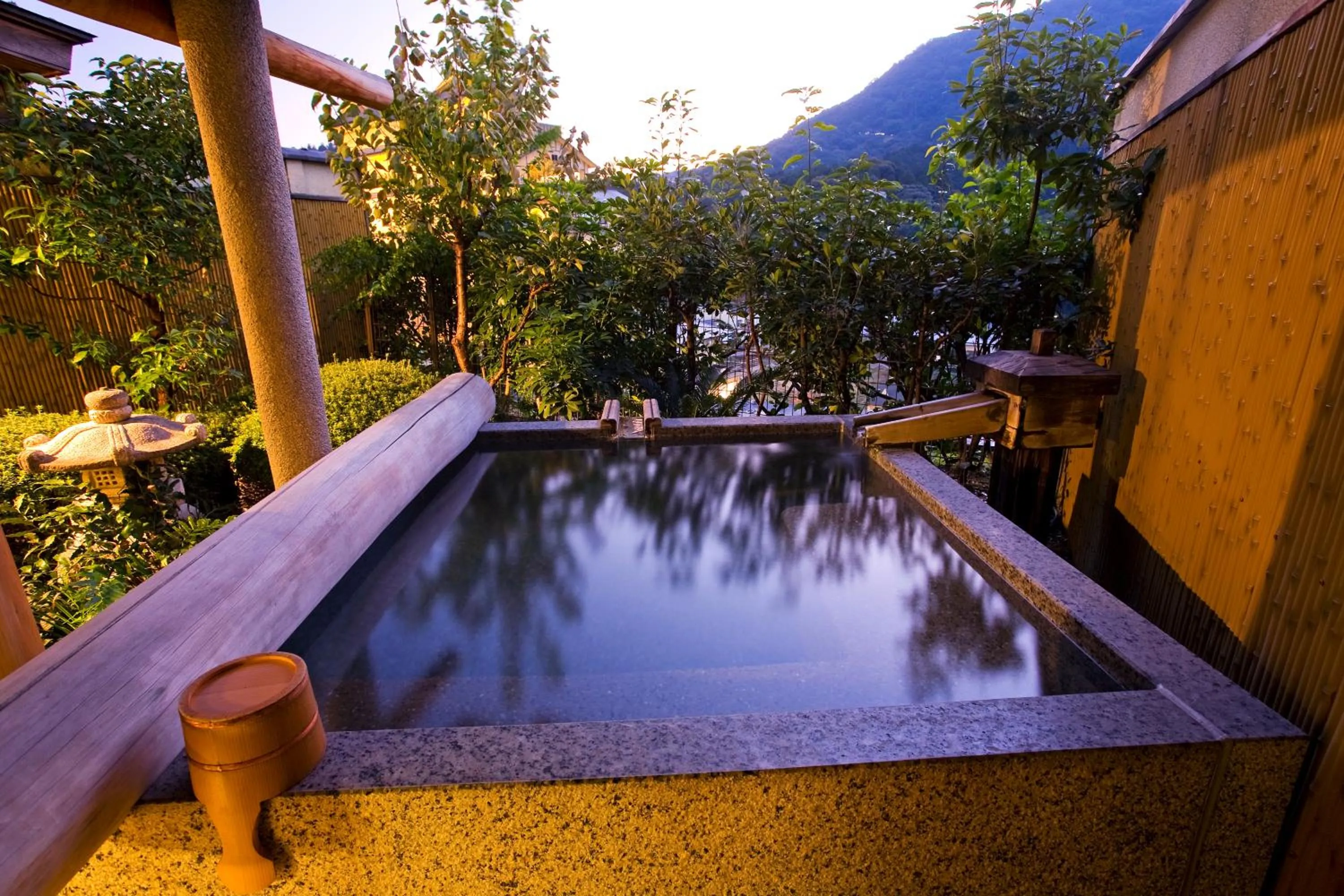 Photo of the whole room in Yumoto Konpira Onsen Hananoyu Kobaitei