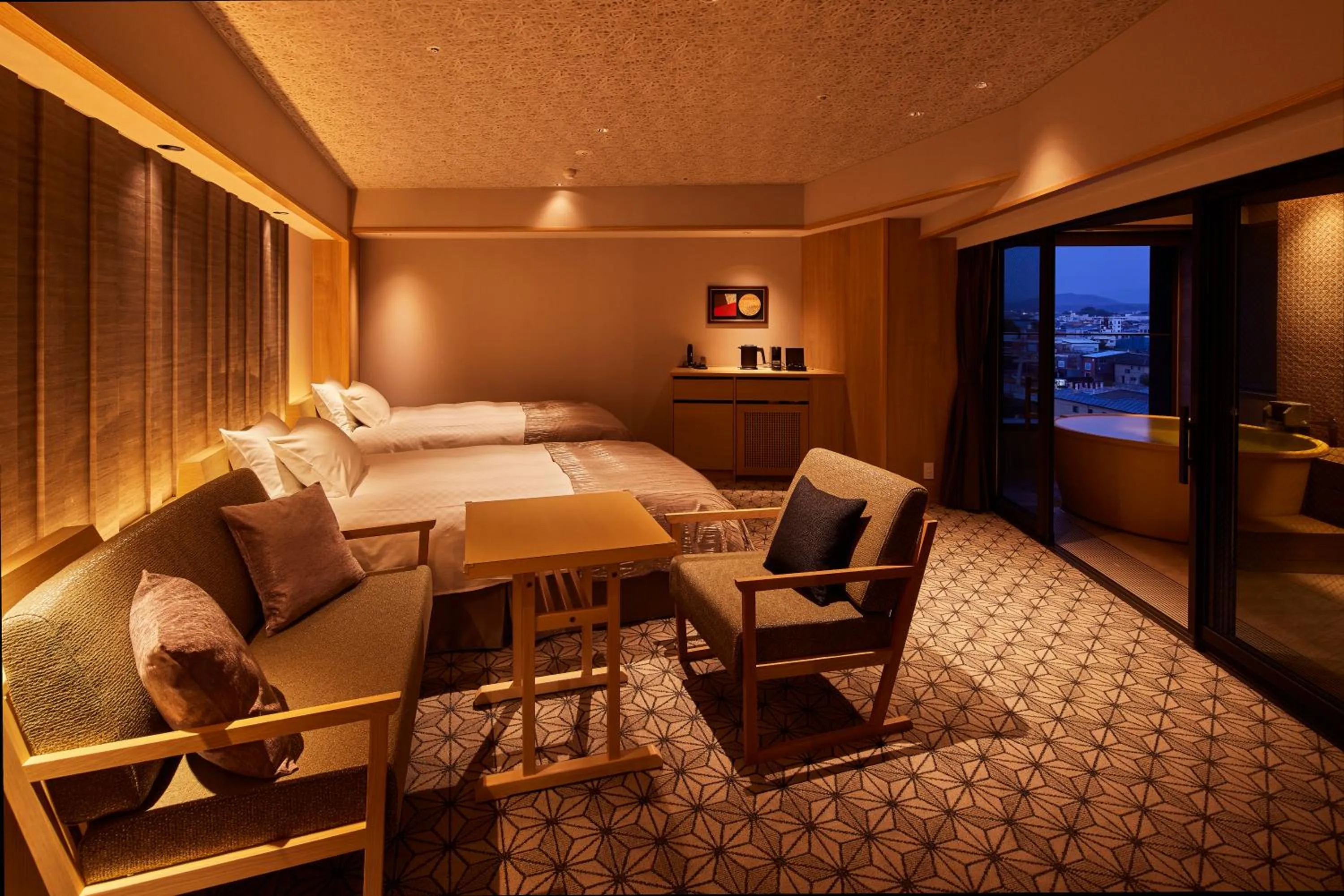 Photo of the whole room, Bed in Yumoto Konpira Onsen Hananoyu Kobaitei